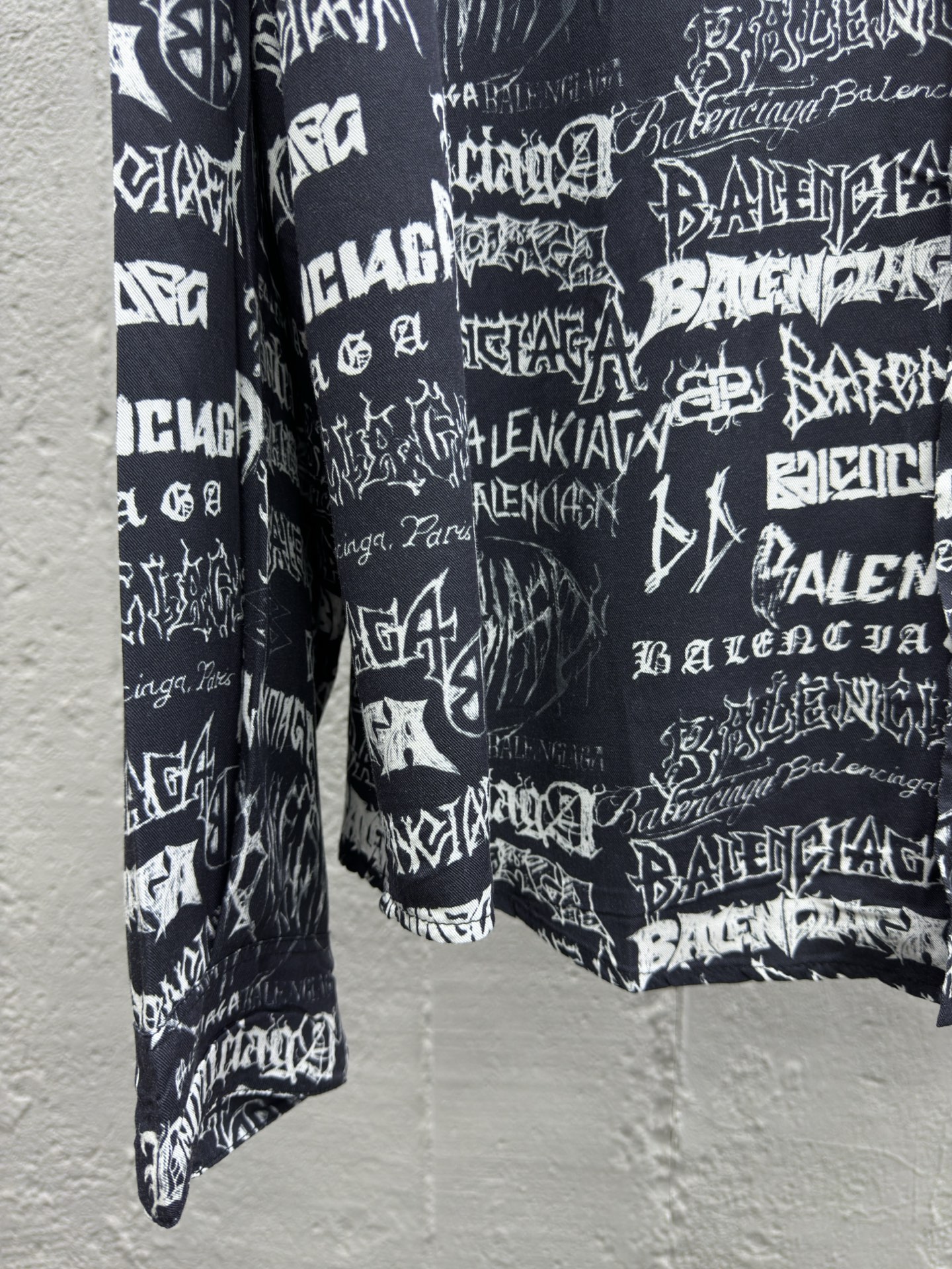 Balenciaga 龙年限定满印logo衬衫 6