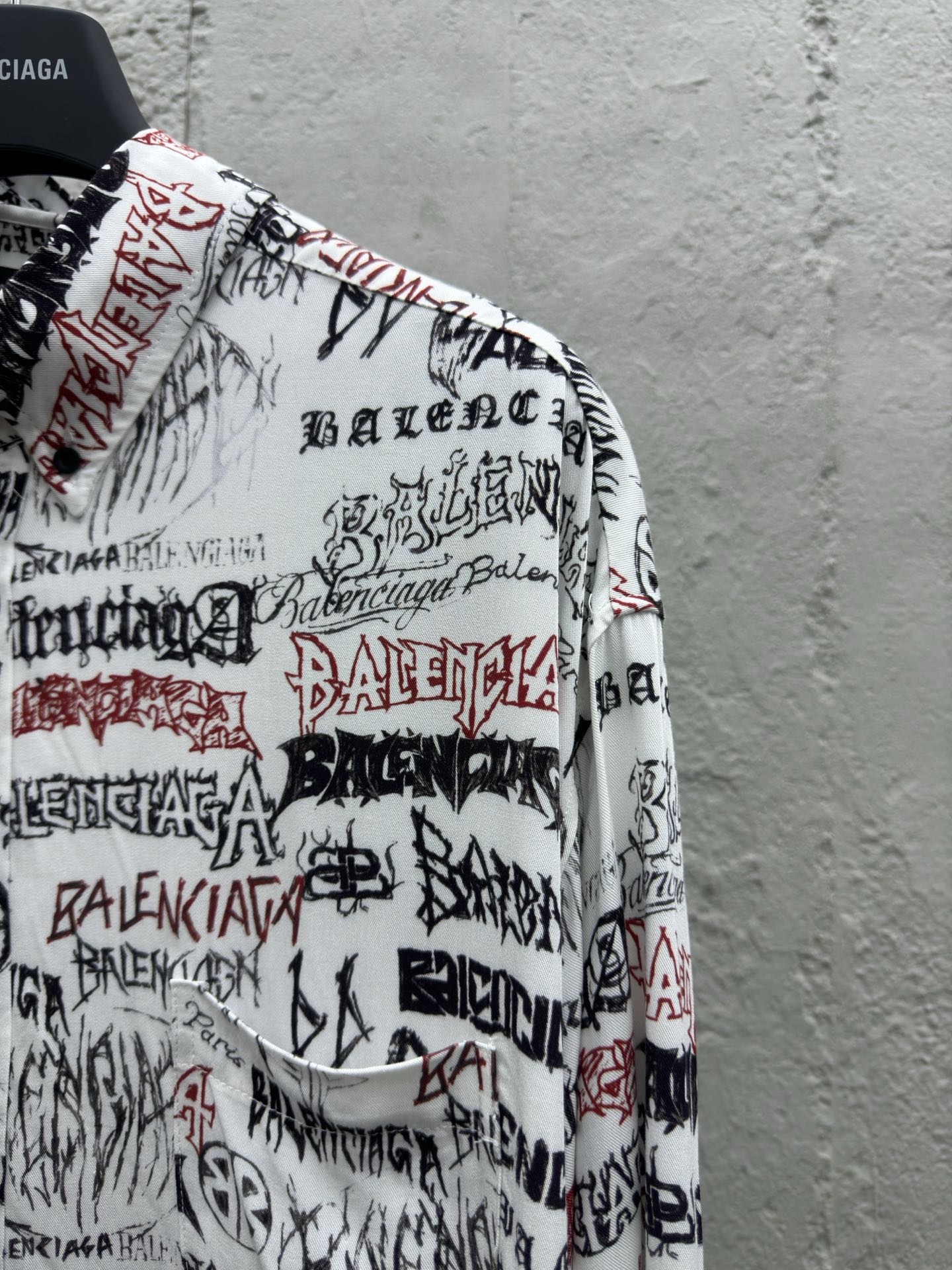 Balenciaga 龙年限定满印logo衬衫 5