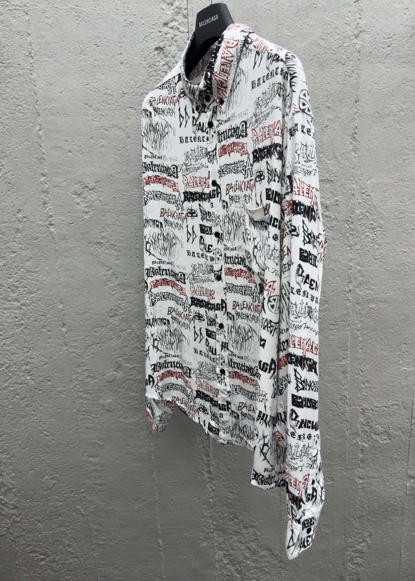 Balenciaga 龙年限定满印logo衬衫 8