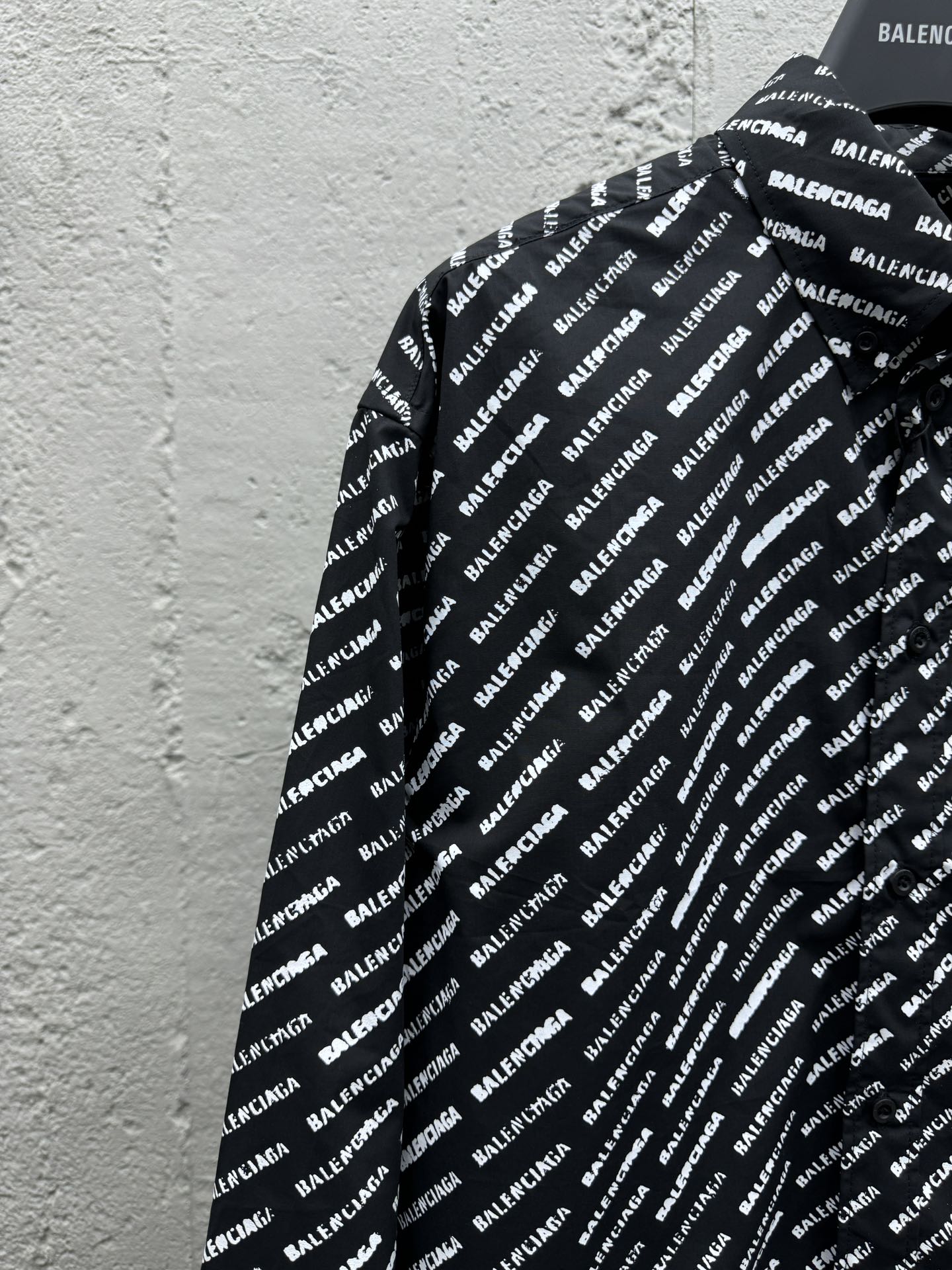 Balenciaga 满印翻领衬衫 4