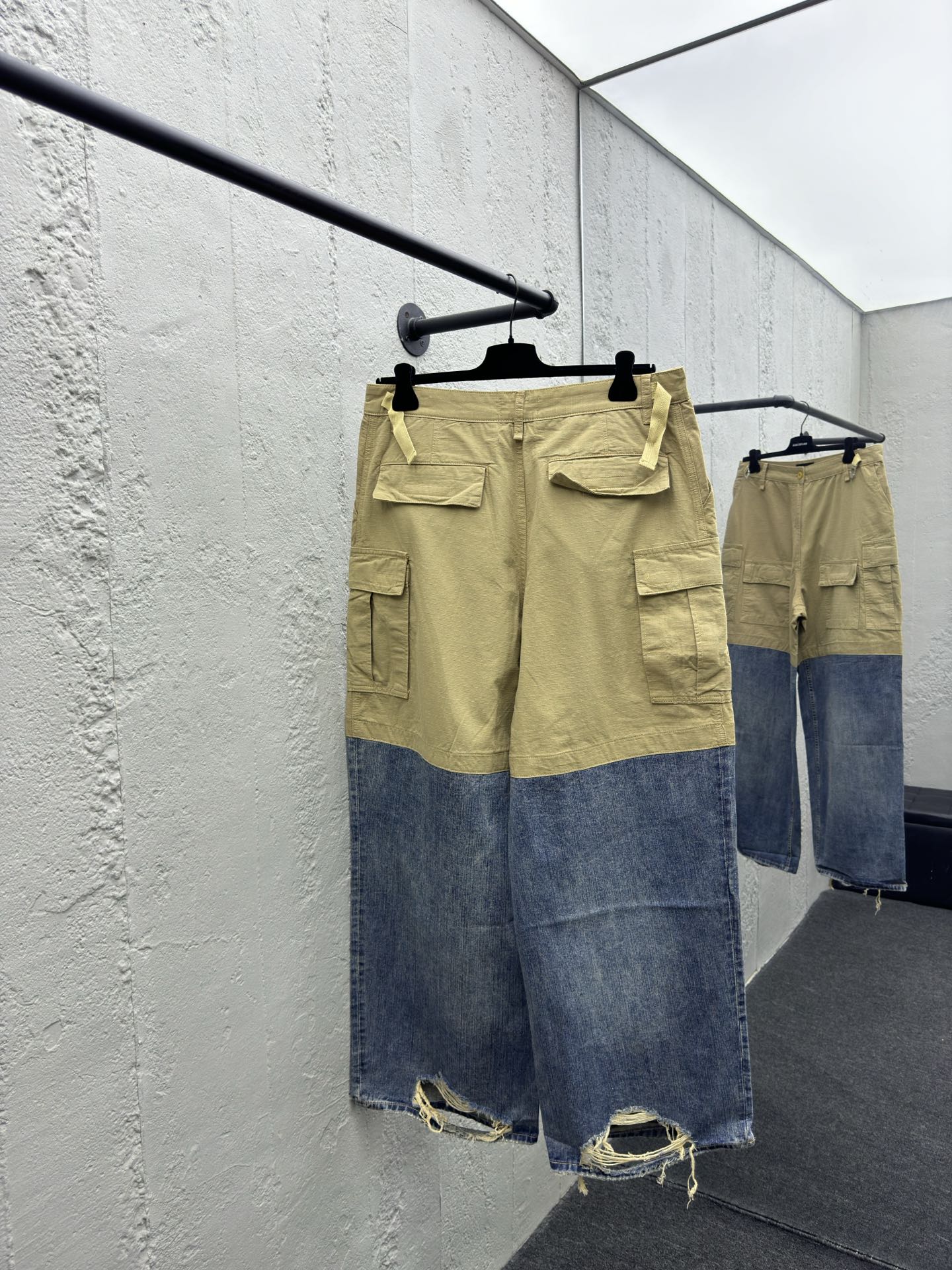 Balenciaga 上下拼接工装裤 2