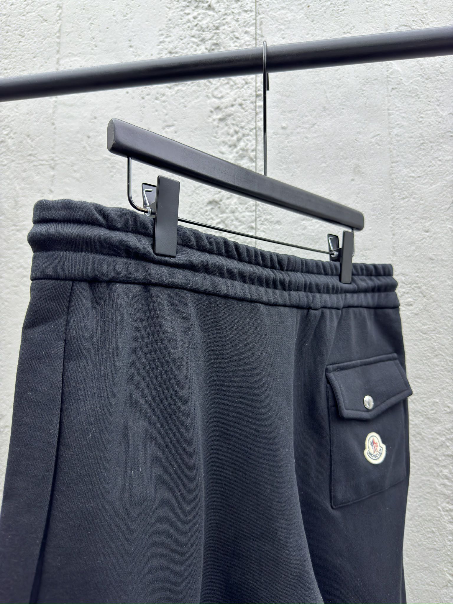 MONCLER 情人节限定棉质短裤 9