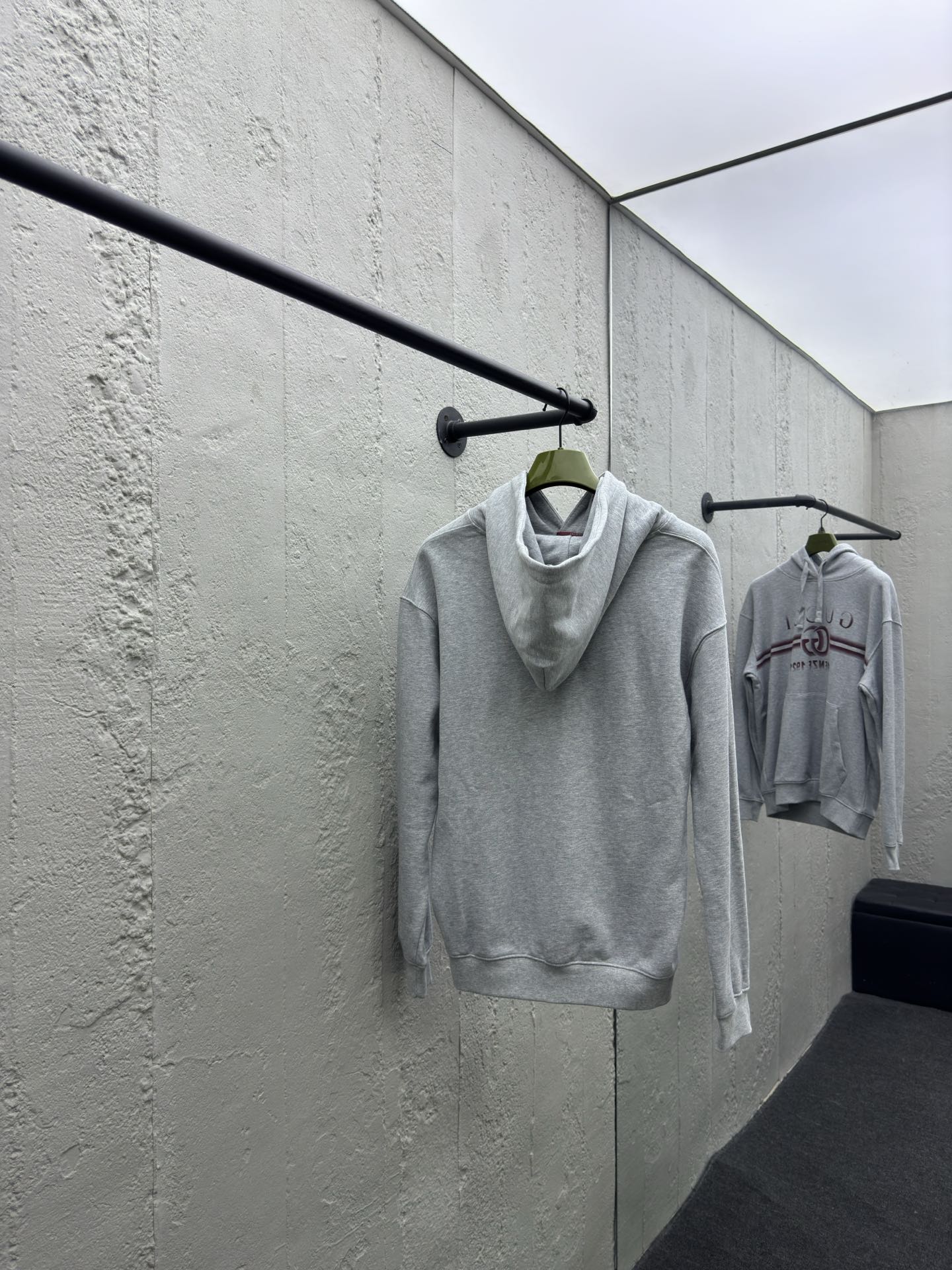 古驰 Gucci 高级成衣风衣外套及大衣服饰 #AA75B939 2