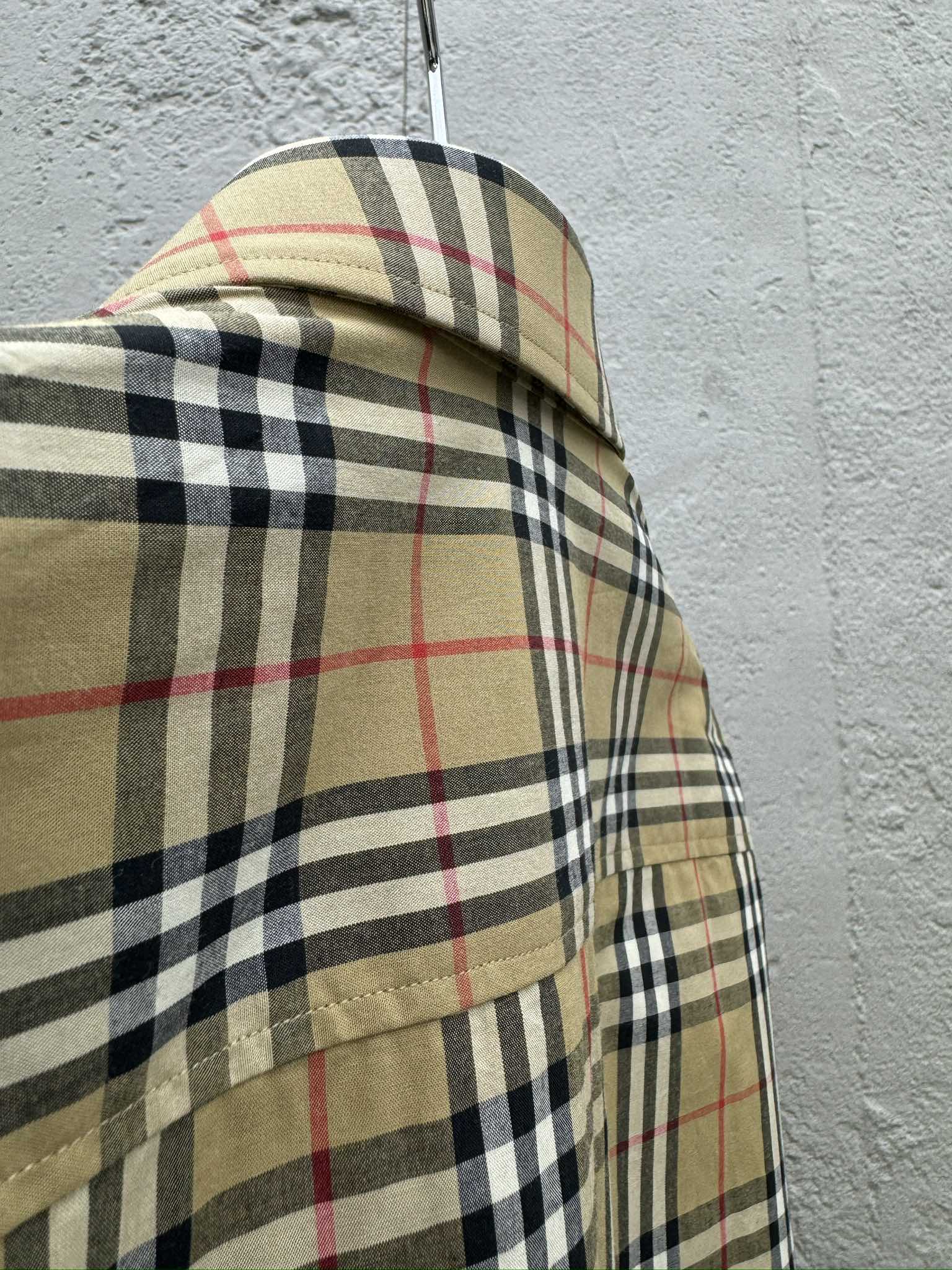 博柏利 Burberry 高级成衣风衣外套及大衣服饰 #9C1ED058 9