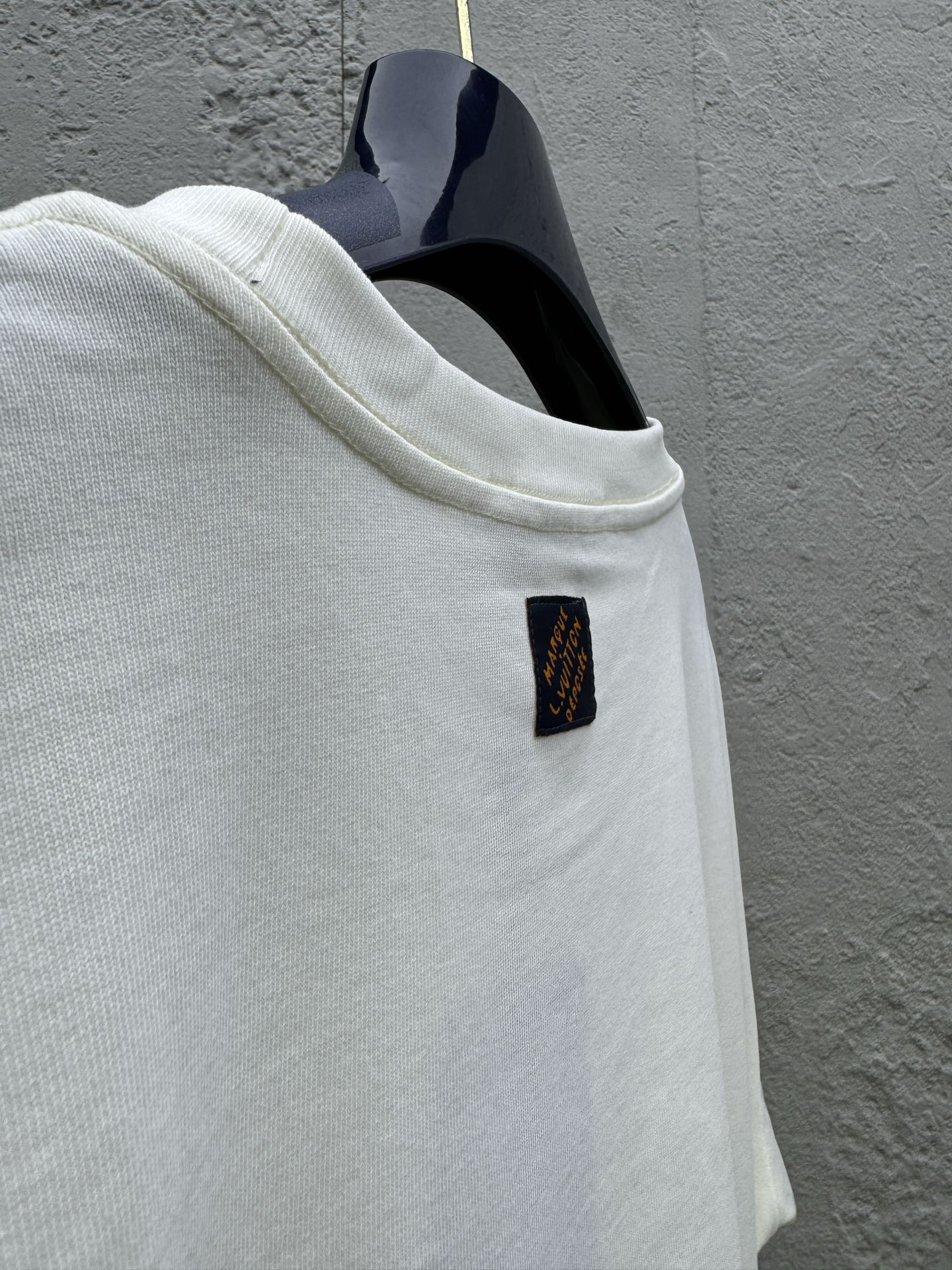 LOUIS VUITTON 珠片字母短袖T恤 9