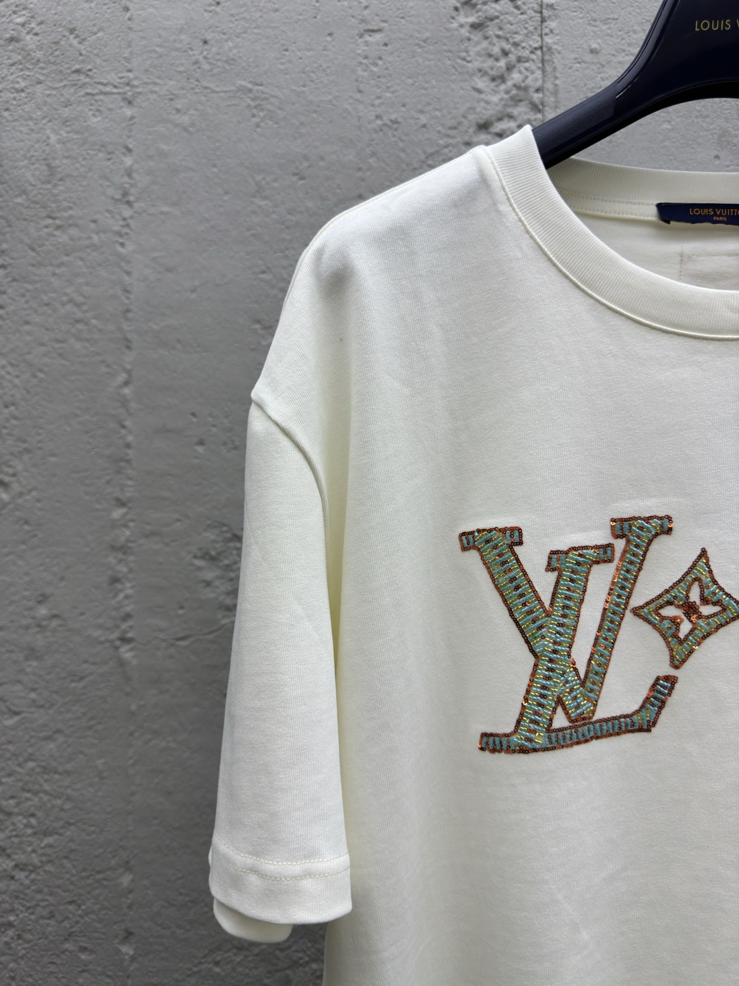 LOUIS VUITTON 珠片字母短袖T恤 4