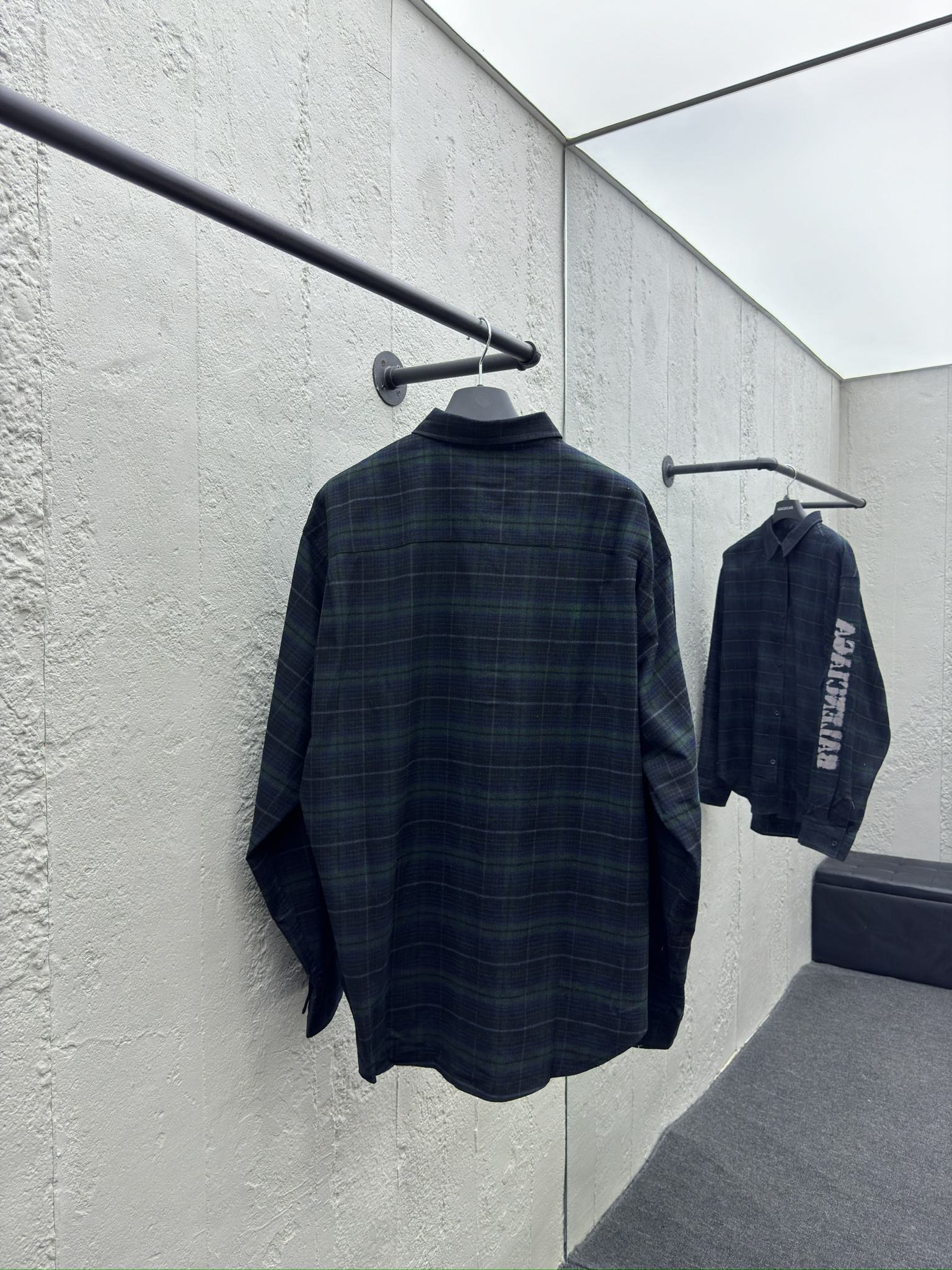 Balenciaga 24SS 日本限定幻影格子衬衫 2