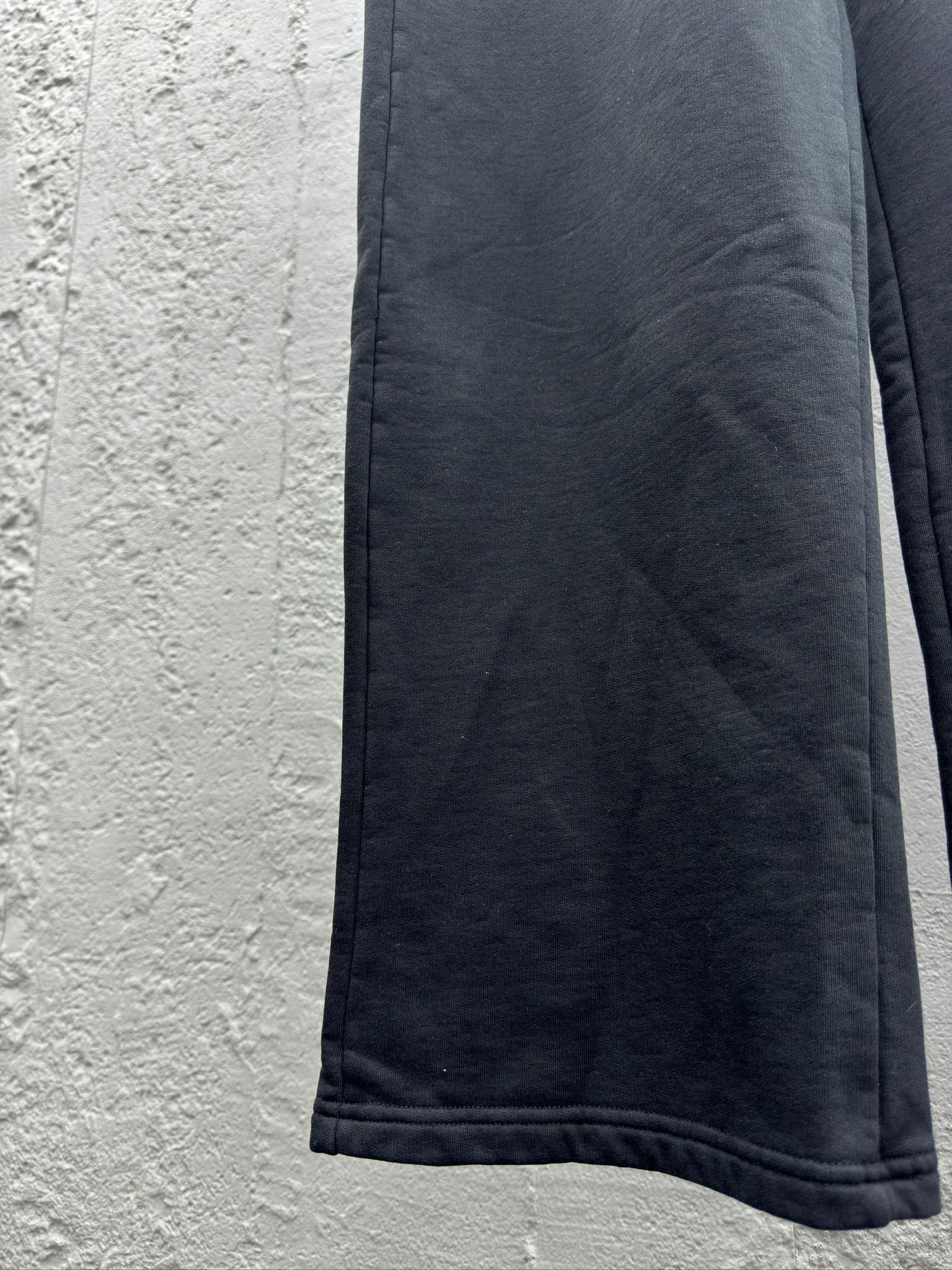 Balenciaga 24SS 曼联联名3M字母卫裤 6