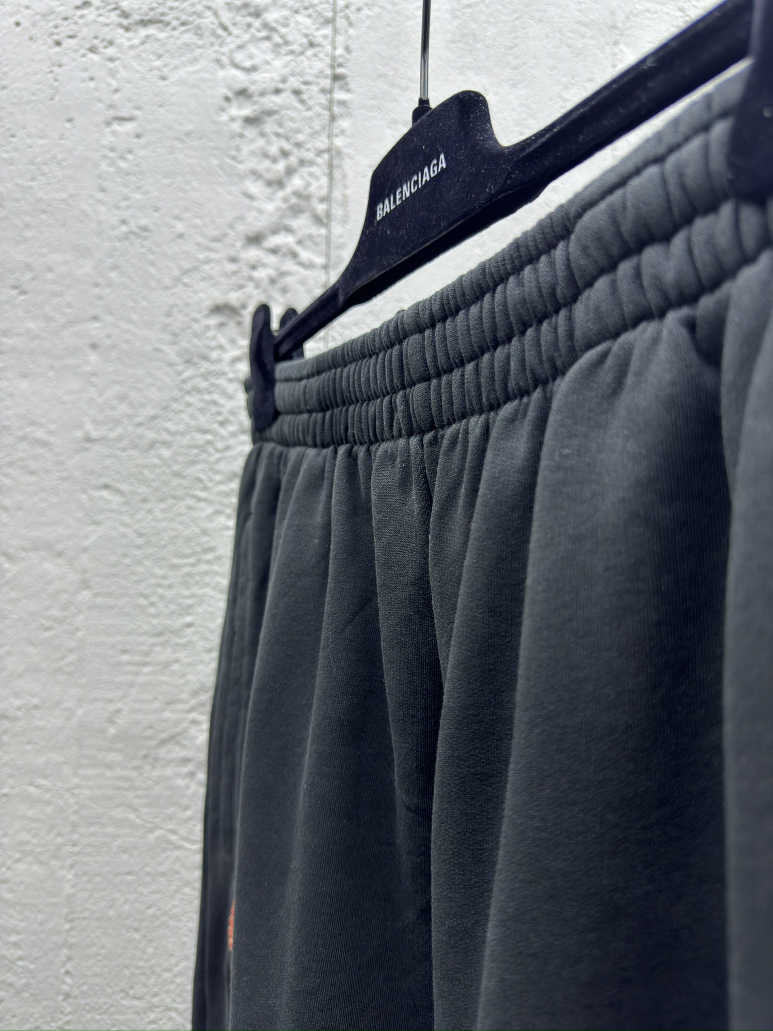Balenciaga 24SS 曼联联名3M字母卫裤 8