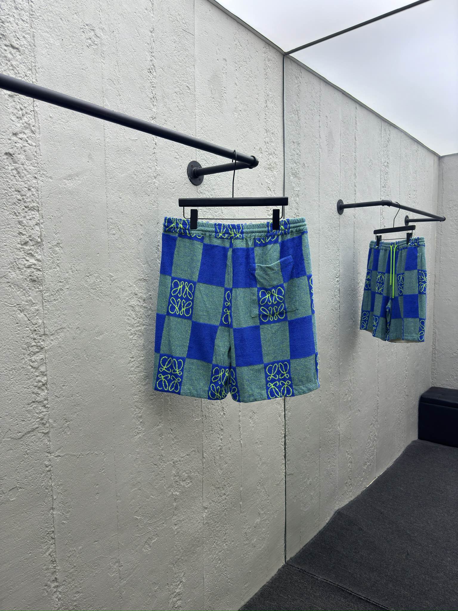LOEWE 毛巾植绒短裤 2