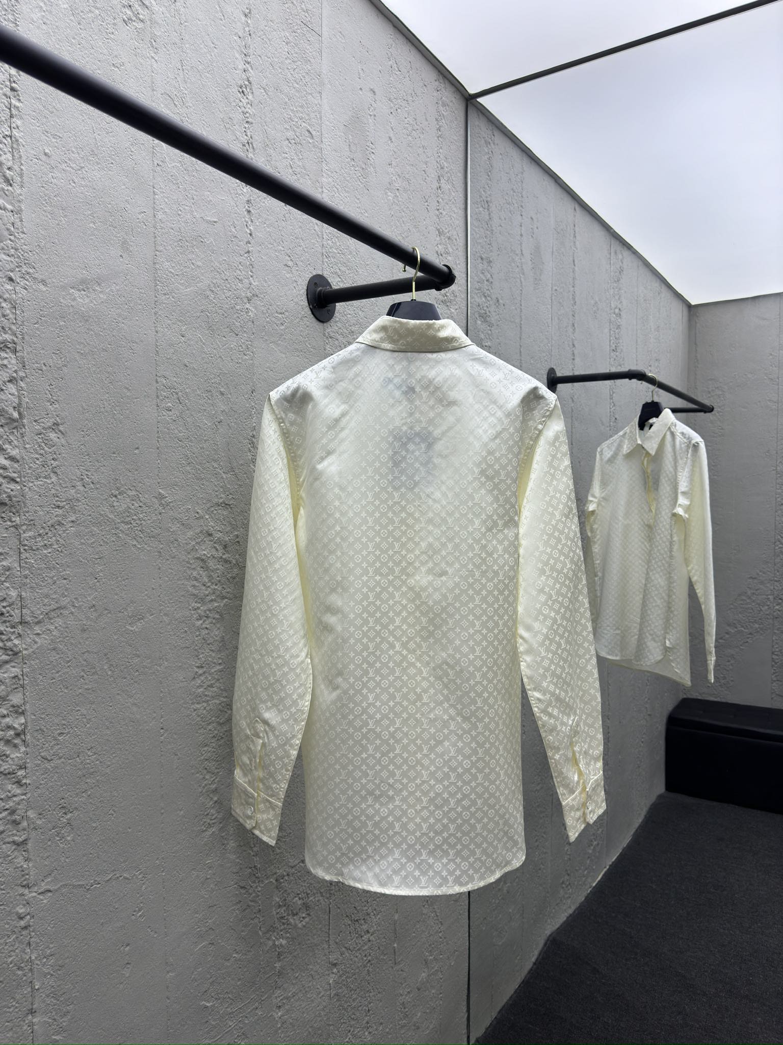 LOUIS VUITTON 满印logo衬衫长袖 2