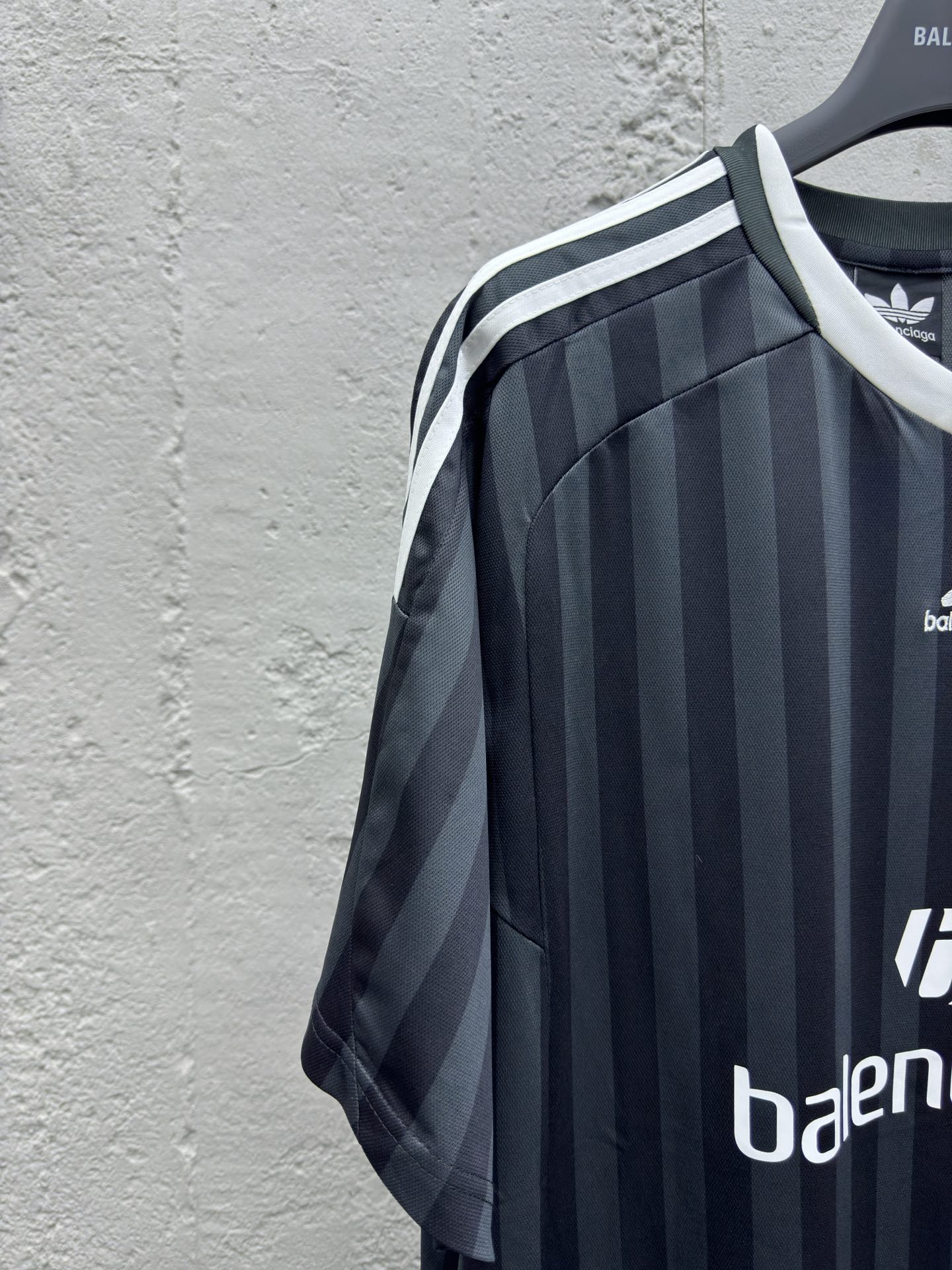 Balenciaga x Adidas Collaboration Short-Sleeve Football Jersey - Bag 4