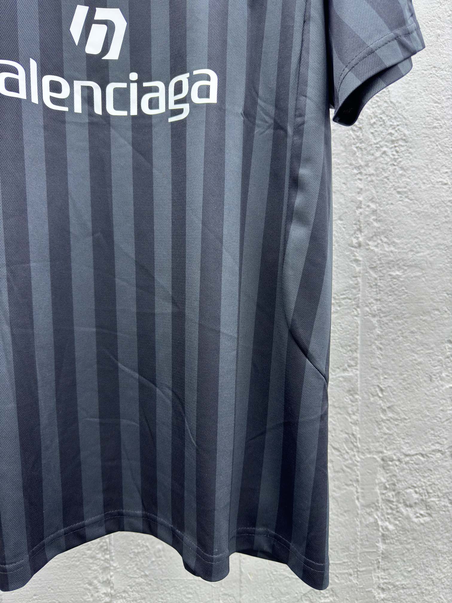 Balenciaga x Adidas Collaboration Short-Sleeve Football Jersey - Bag 7
