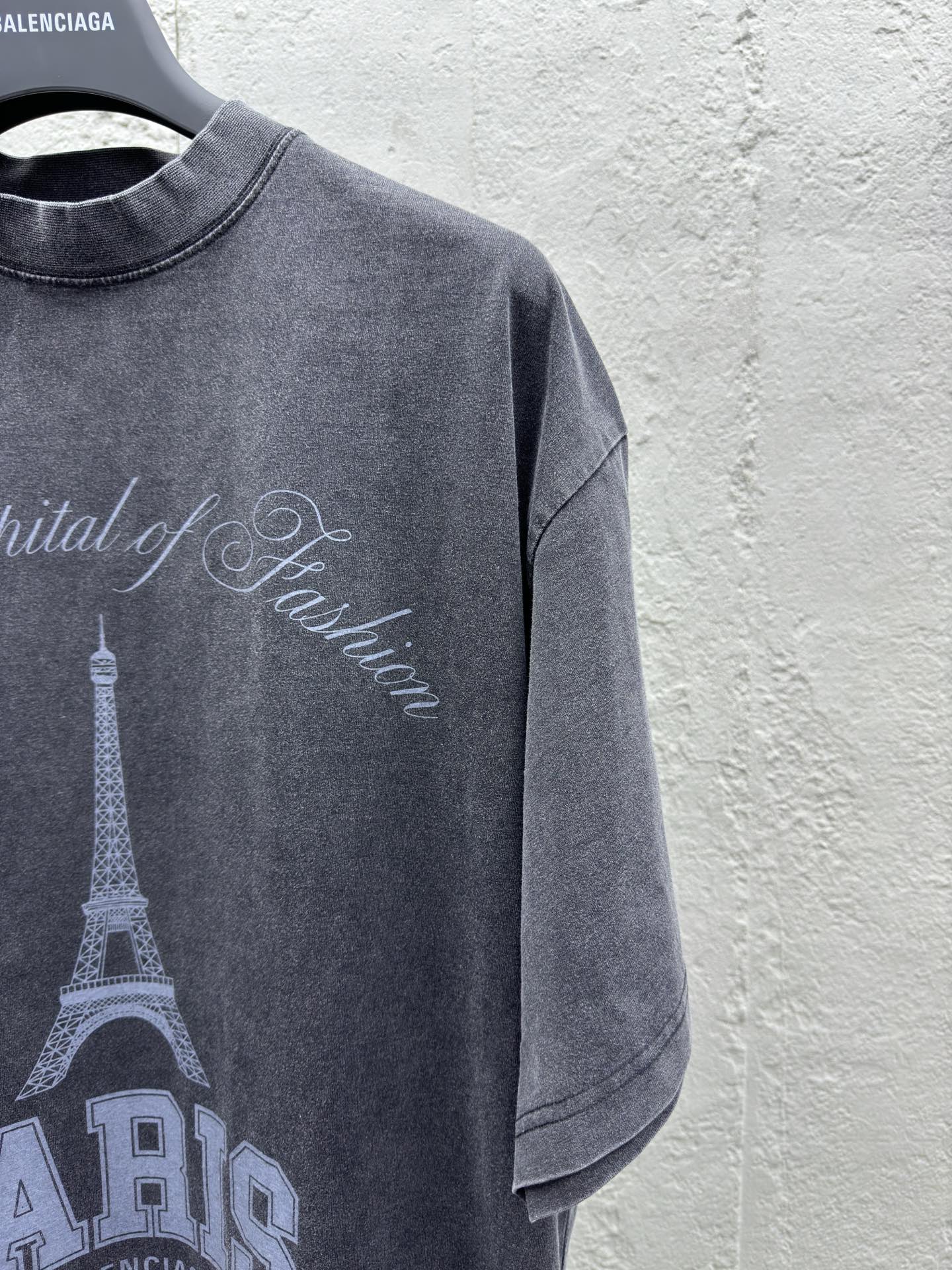 Balenciaga T-shirt 5