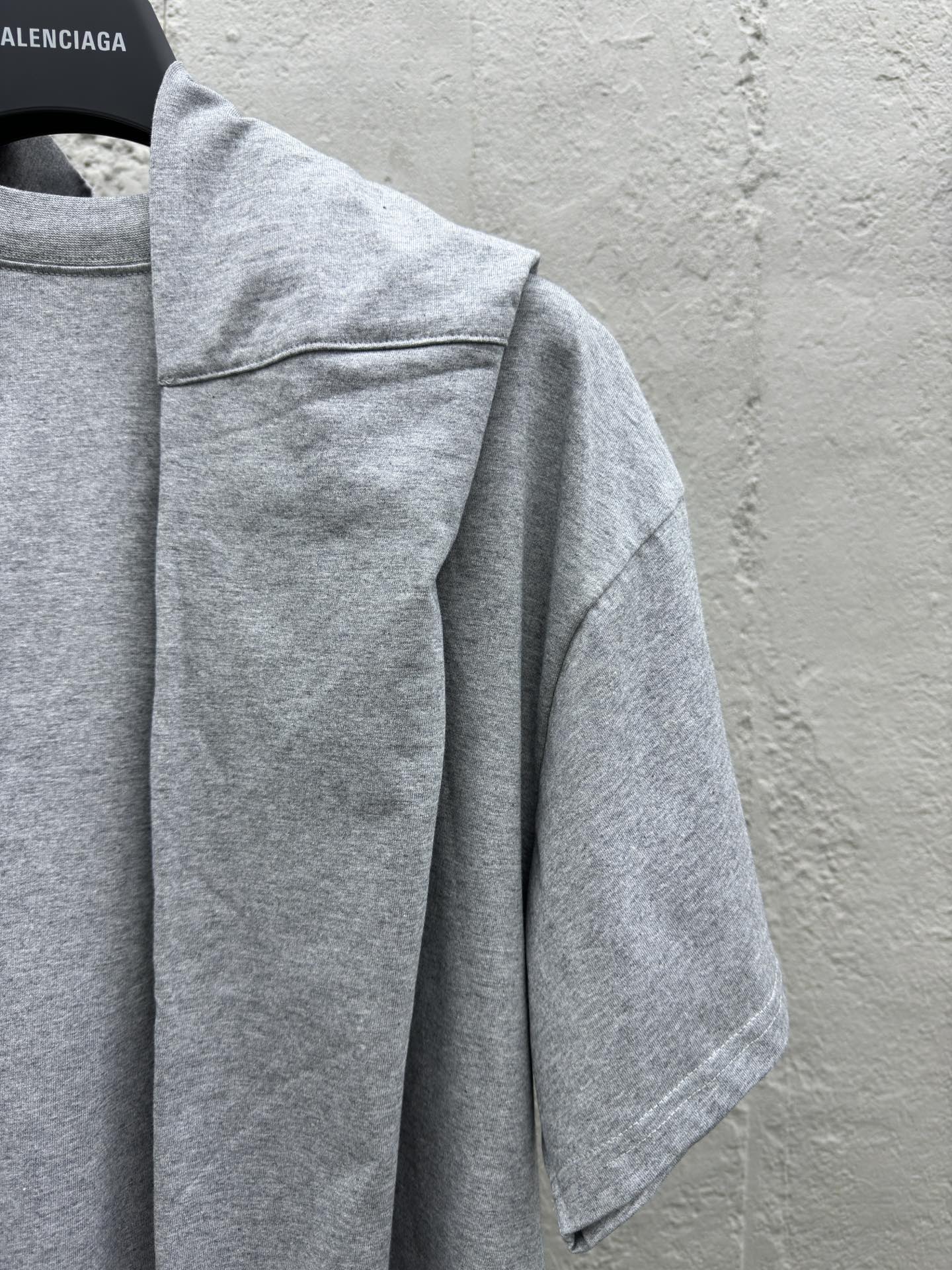 Balenciaga T-shirt 5