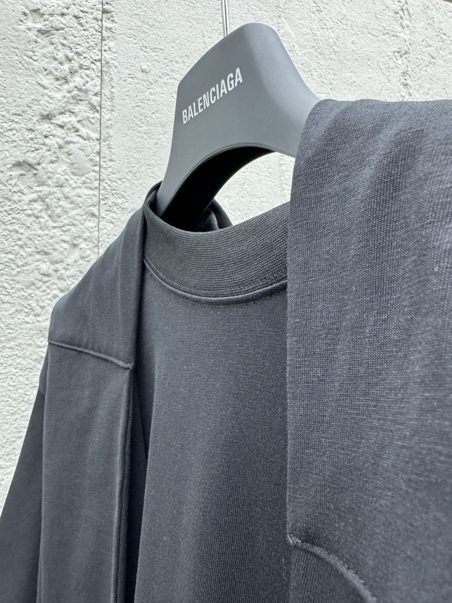 Balenciaga 假二件连帽短袖 8