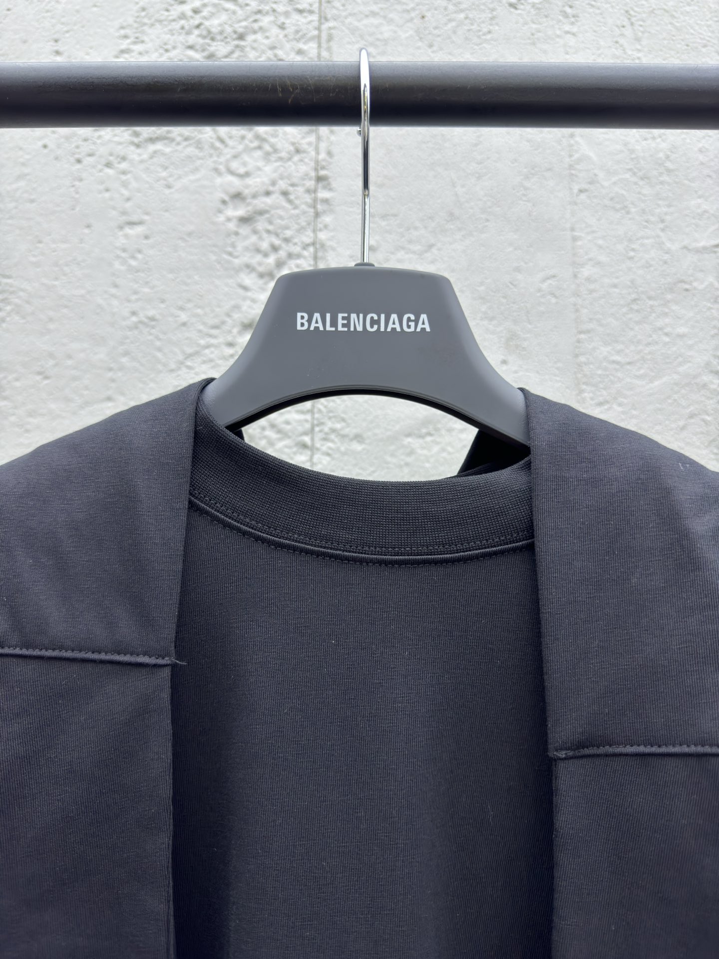 Balenciaga 假二件连帽短袖 3