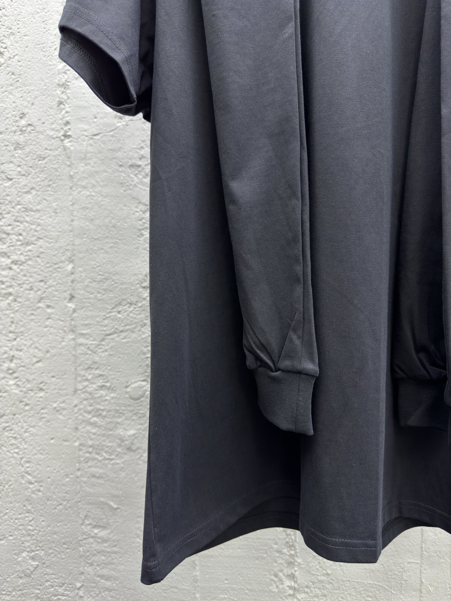 Balenciaga 假二件连帽短袖 6