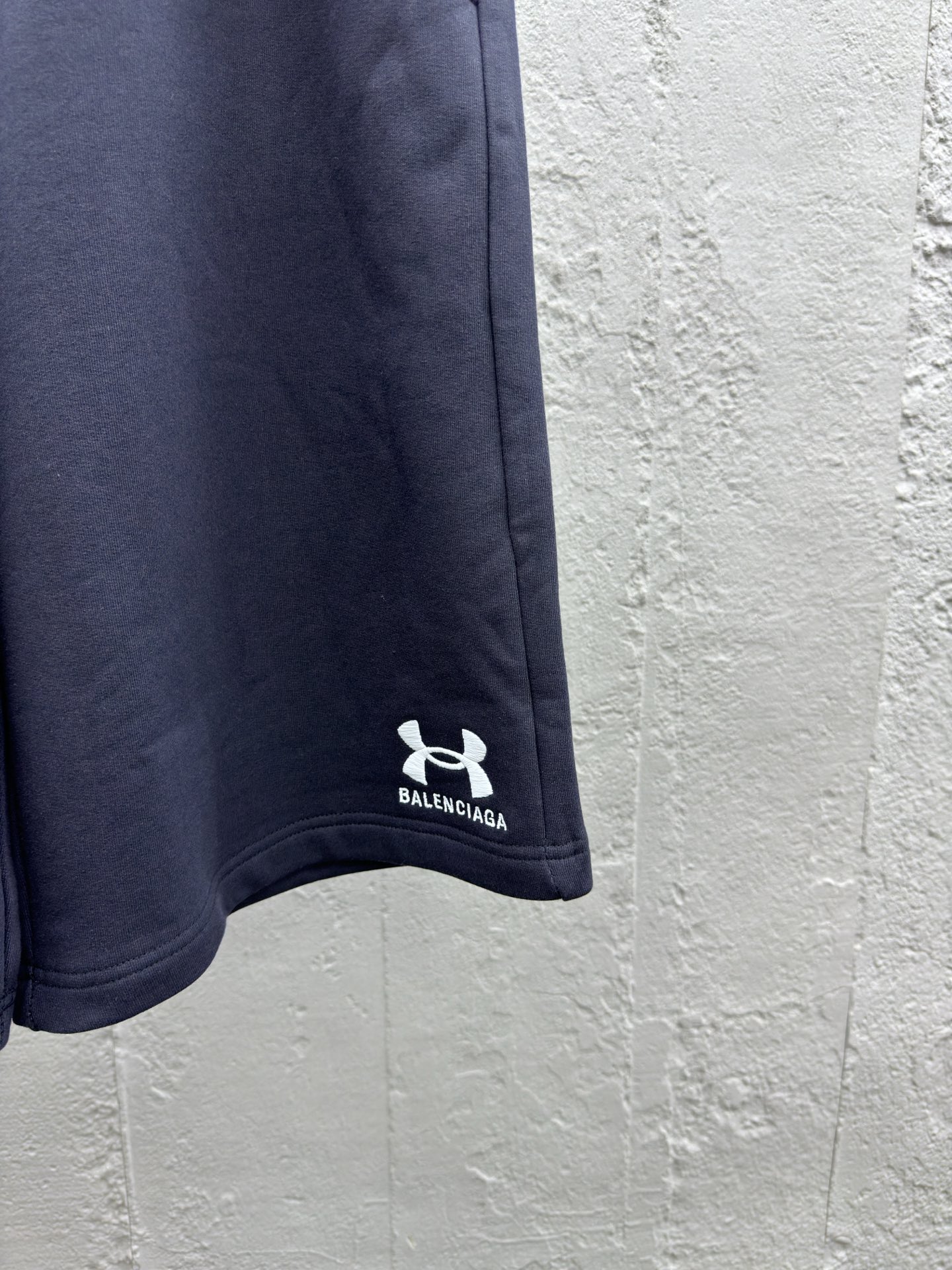 Balenciaga ✖️ Under Armour Collaboration Shorts - Clothes 7