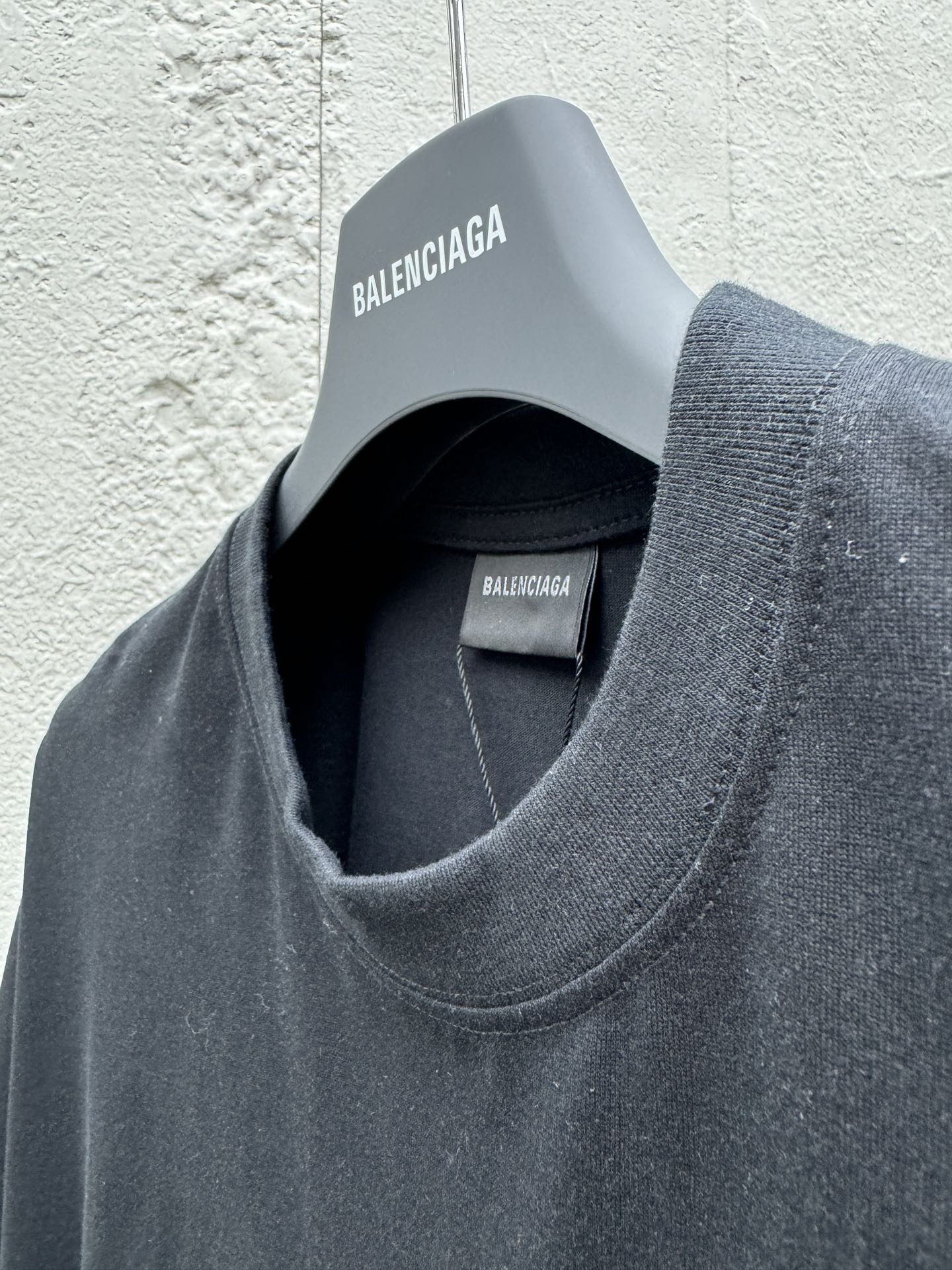 Balenciaga 倒字母刺绣logoT恤 8