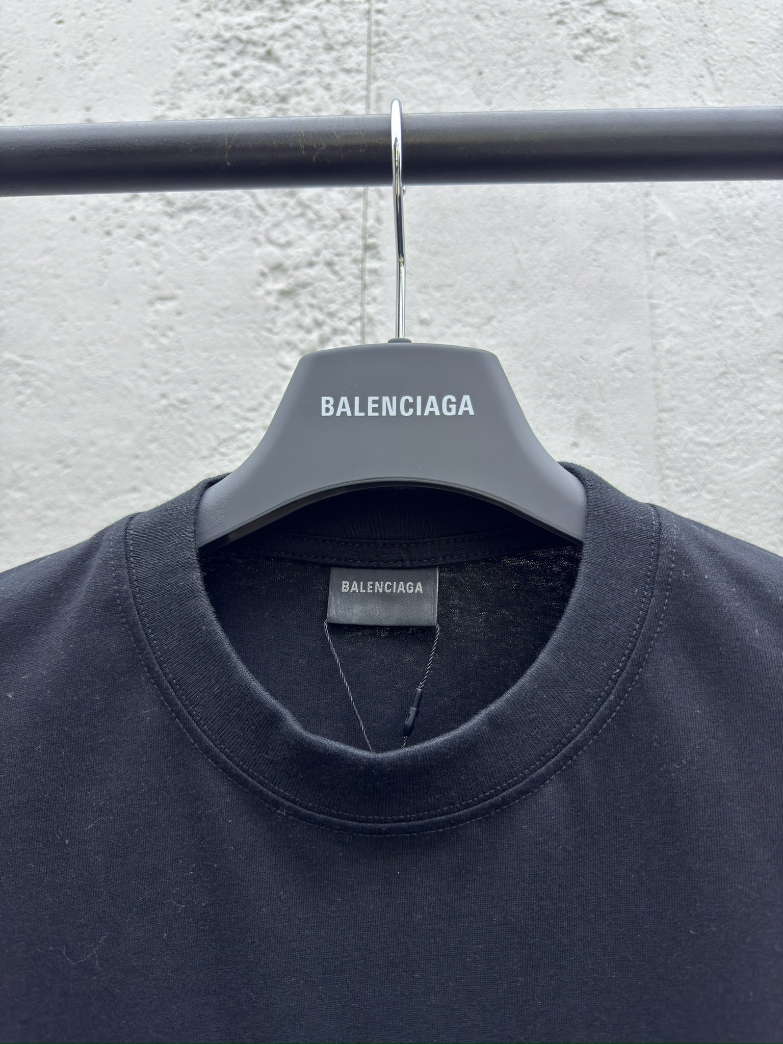 Balenciaga 倒字母刺绣logoT恤 3