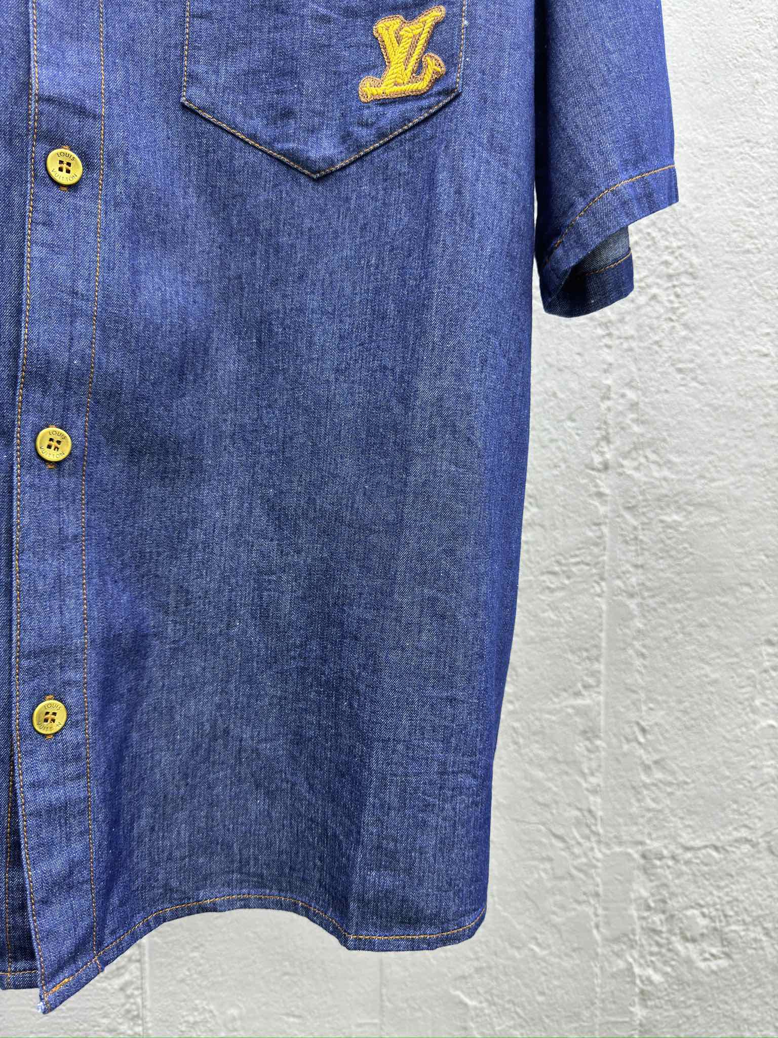LOUIS VUITTON 绳索签名字母刺绣牛仔衬衫 7