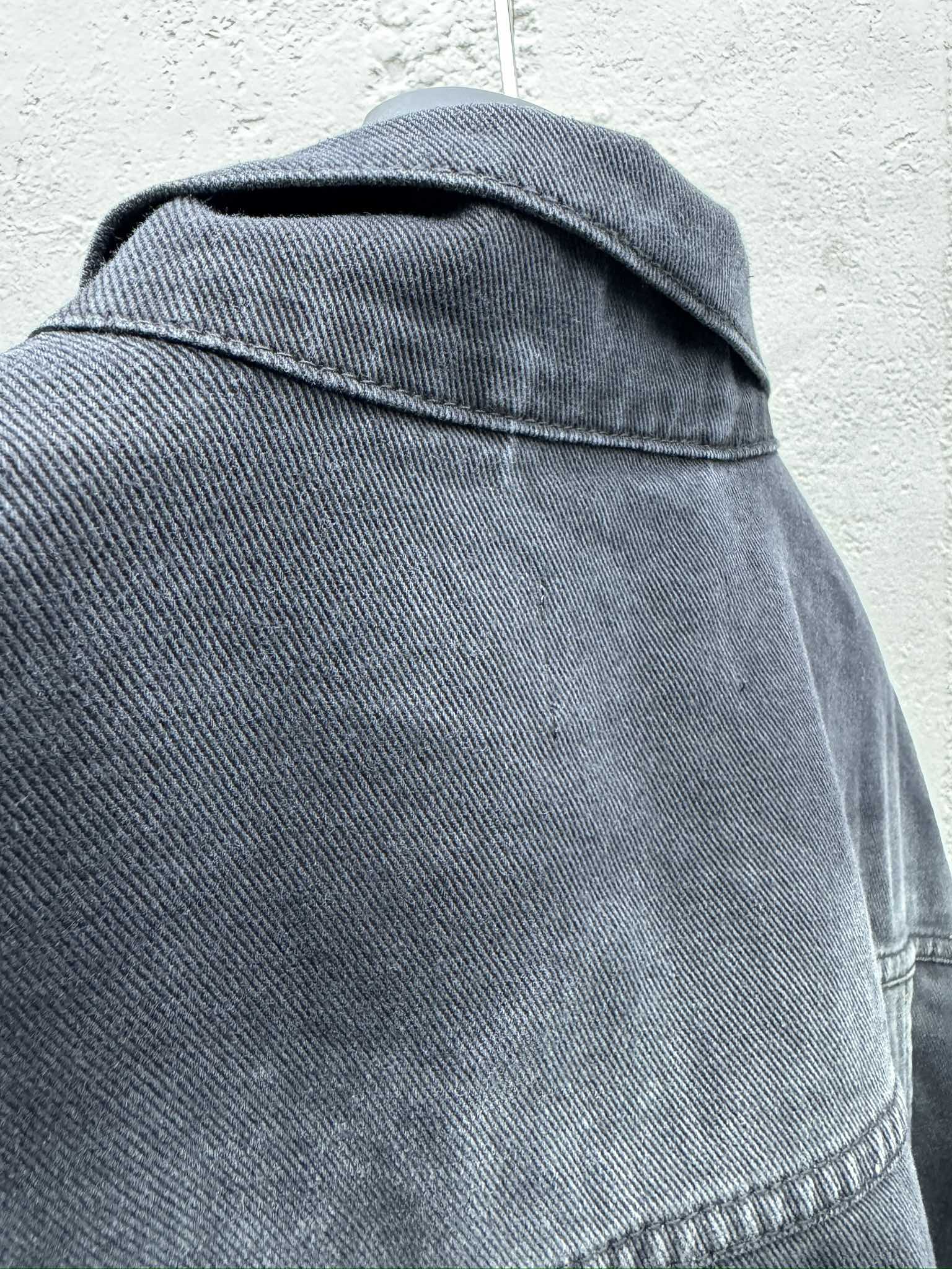 Balenciaga 背后异形图腾牛仔外套 9
