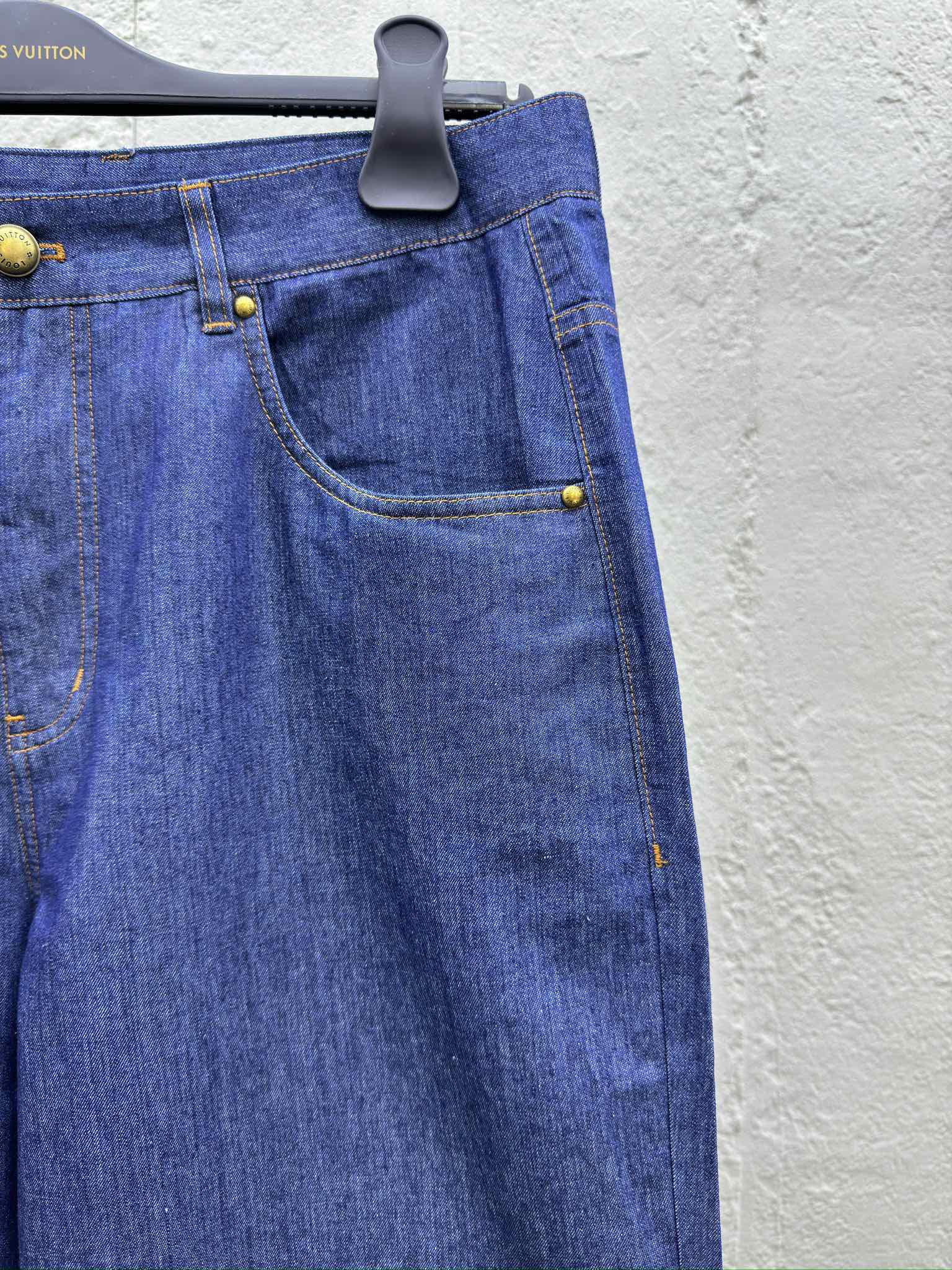 LOUIS VUITTON 绳索签名字母刺绣牛仔短裤 5