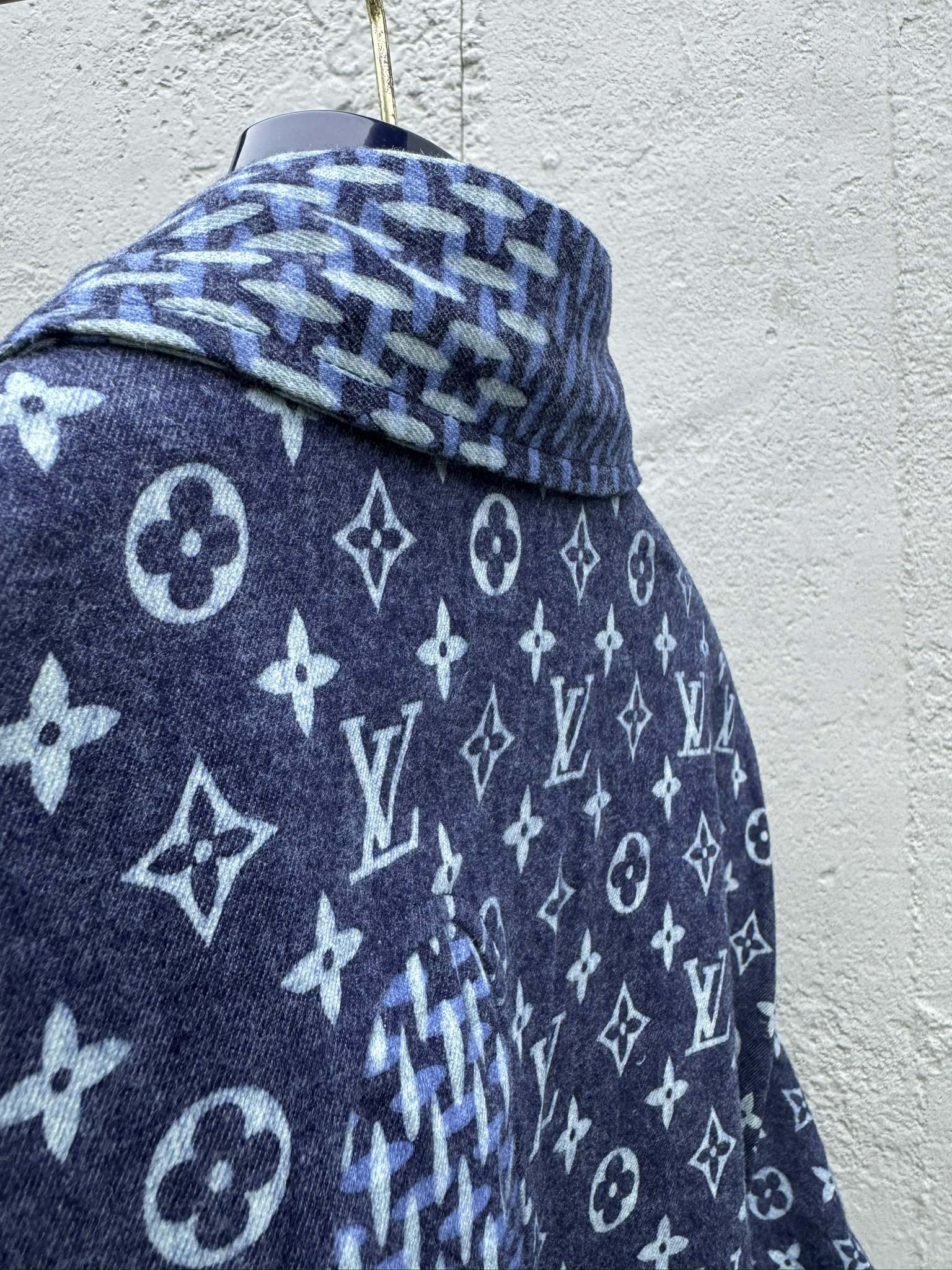 LOUIS VUITTON 复古拼接翻领衬衫 9
