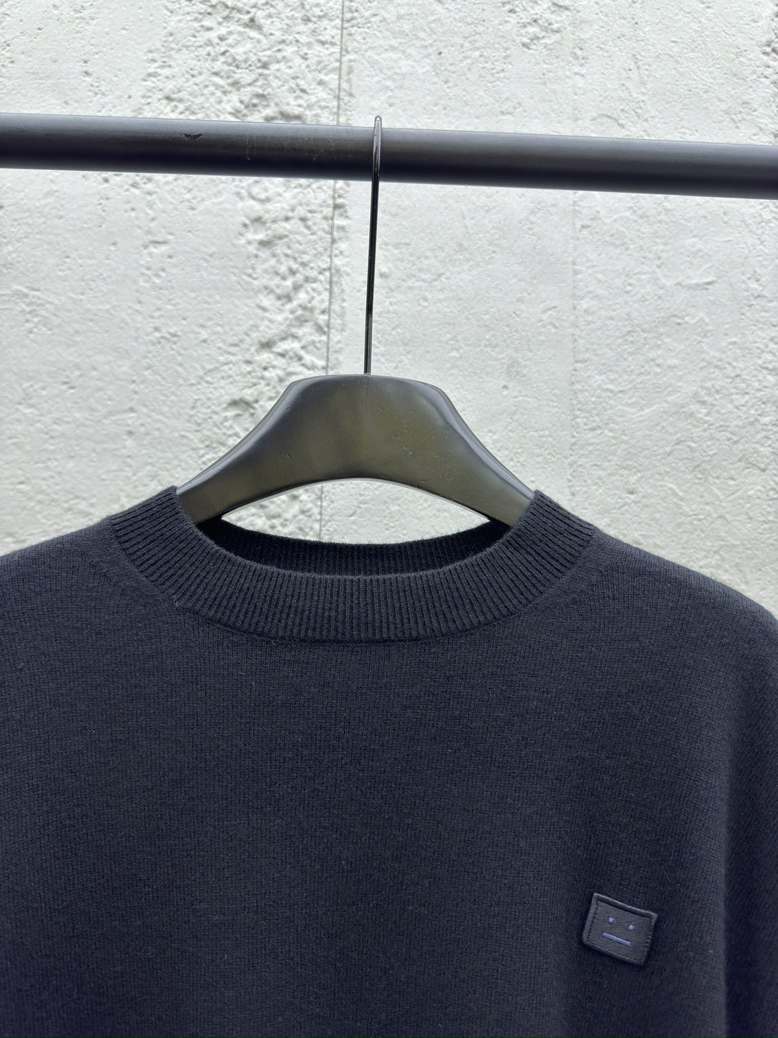 Acne Studios 笑脸小标logo毛衣 3