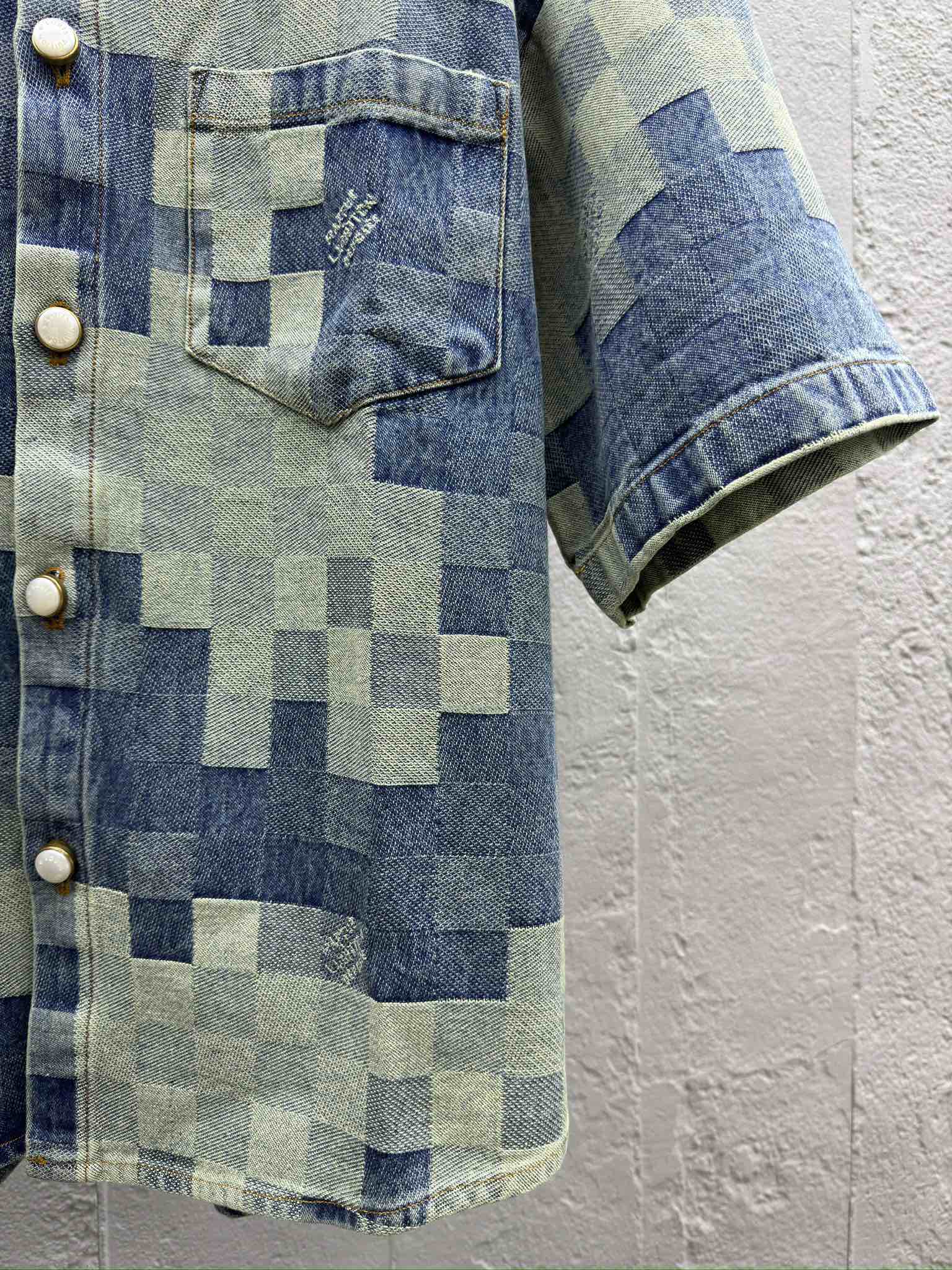 LOUIS VUITTON 马赛克牛仔衬衫 7