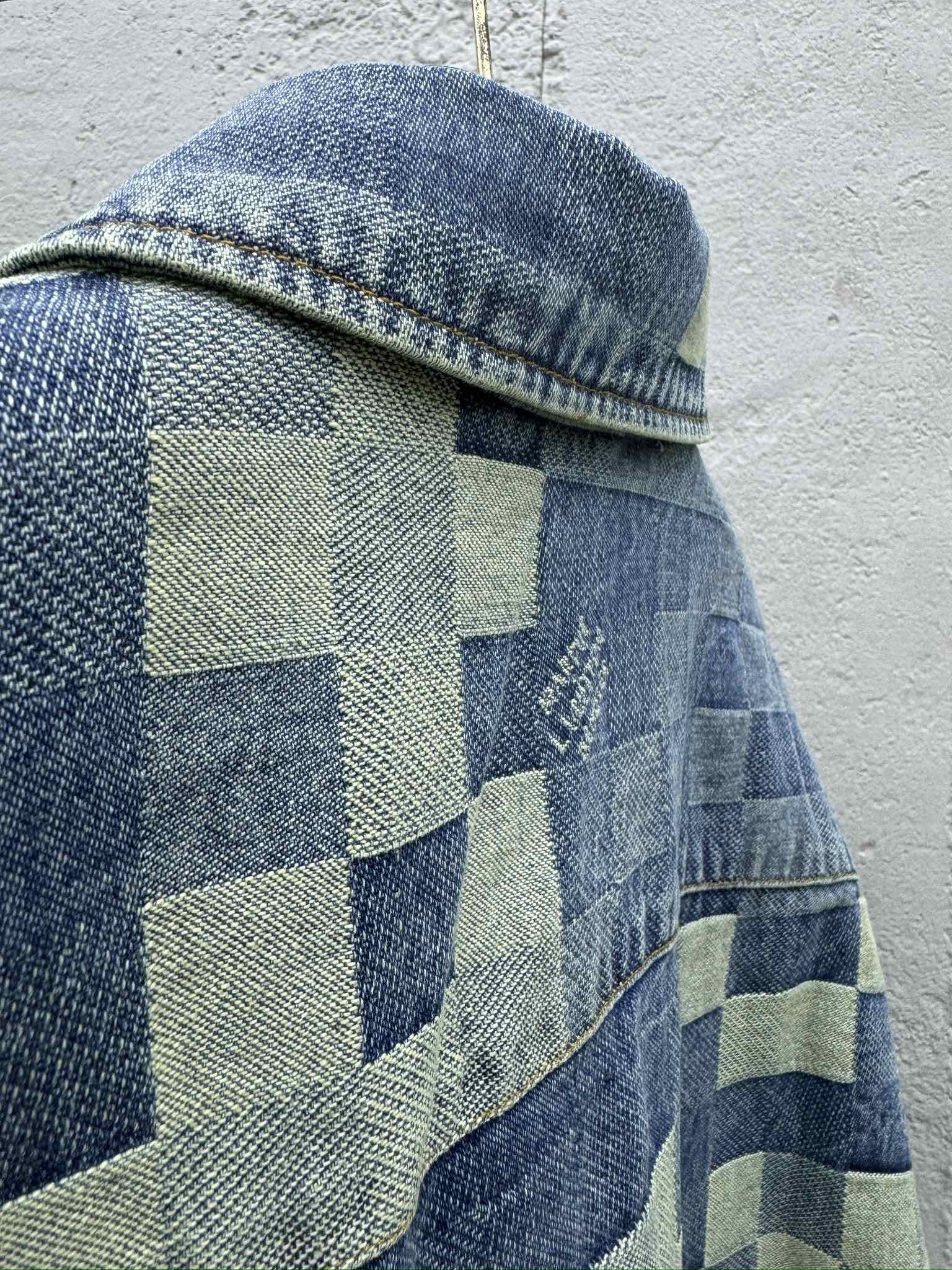 LOUIS VUITTON 马赛克牛仔衬衫 9