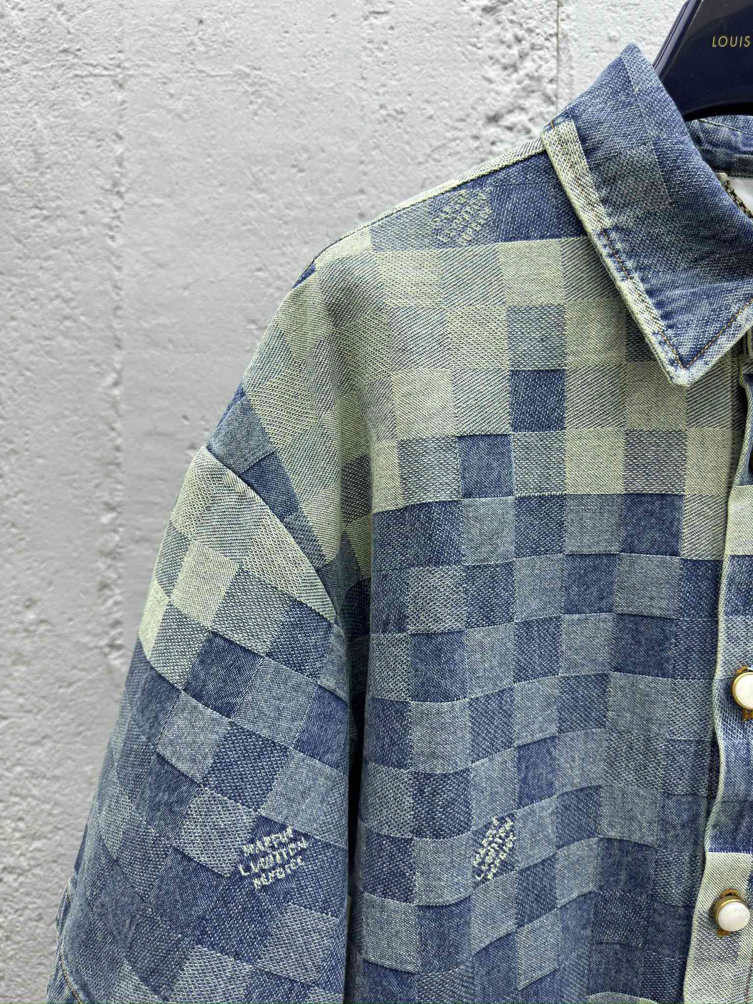 LOUIS VUITTON 马赛克牛仔衬衫 4