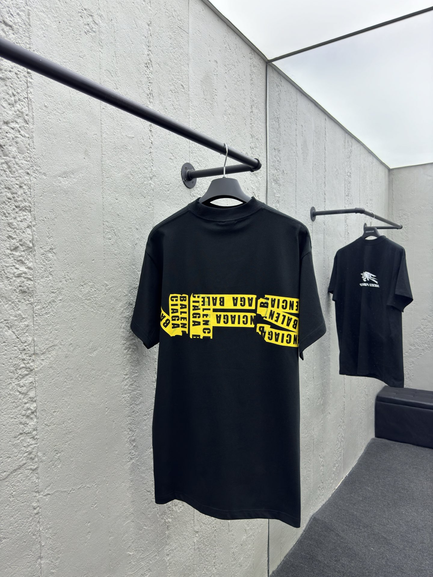 Balenciaga 集结合作印花短袖 2