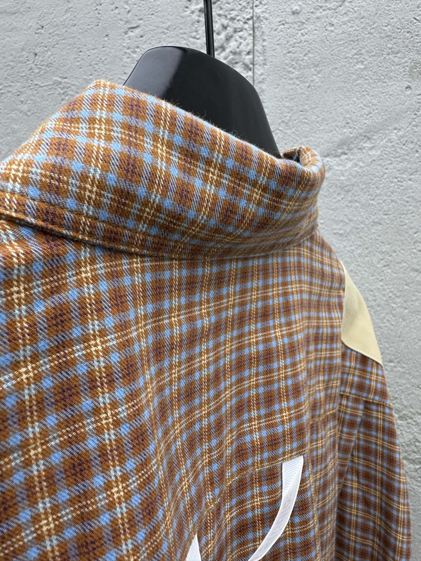 Acne Studios 拼接格纹长袖衬衫 9