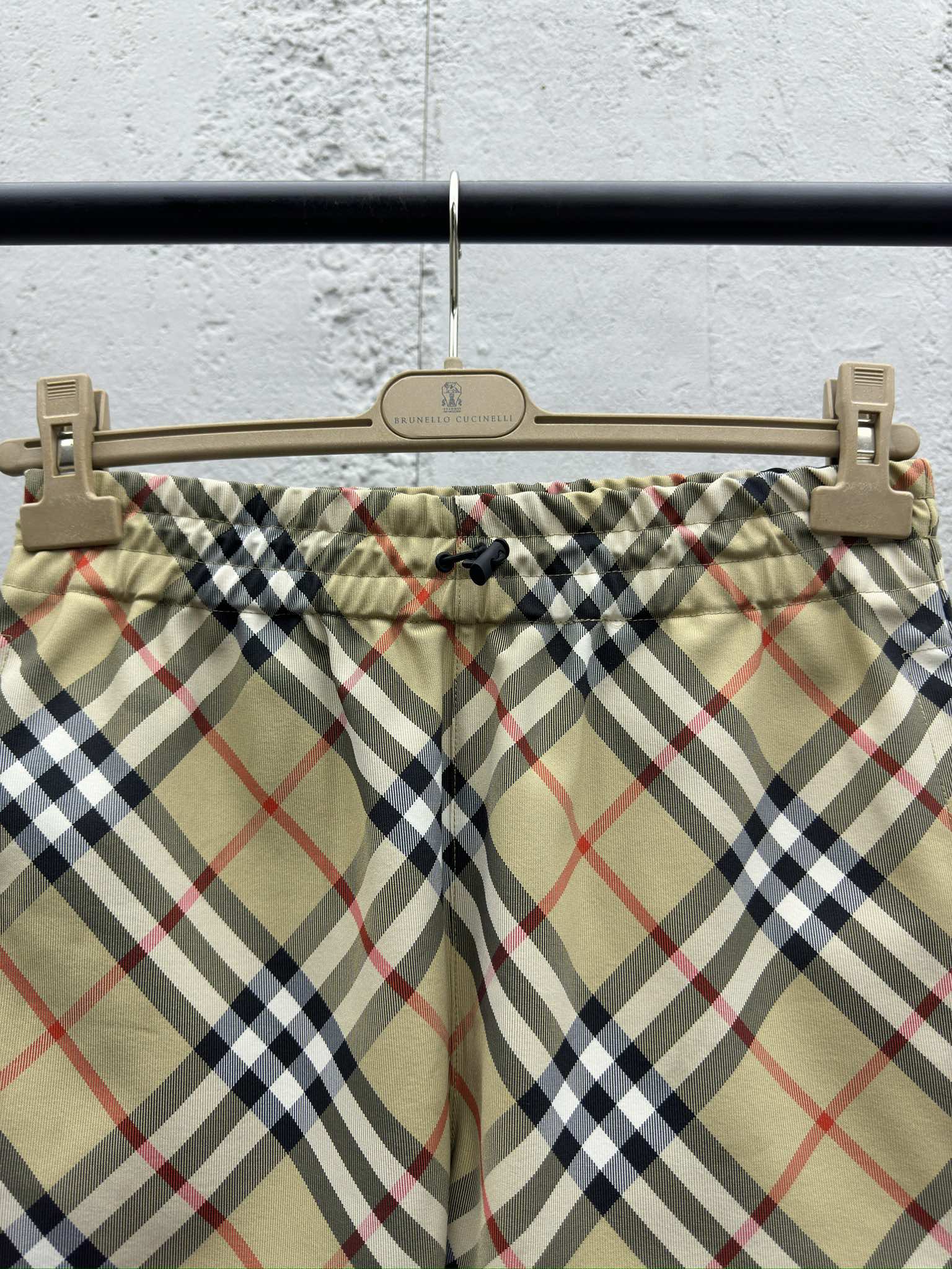 Burberry 斜纹格子短裤 3