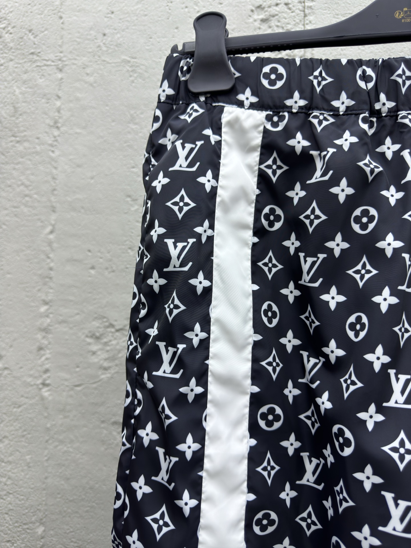 LOUIS VUITTON 运动梭织长裤 4