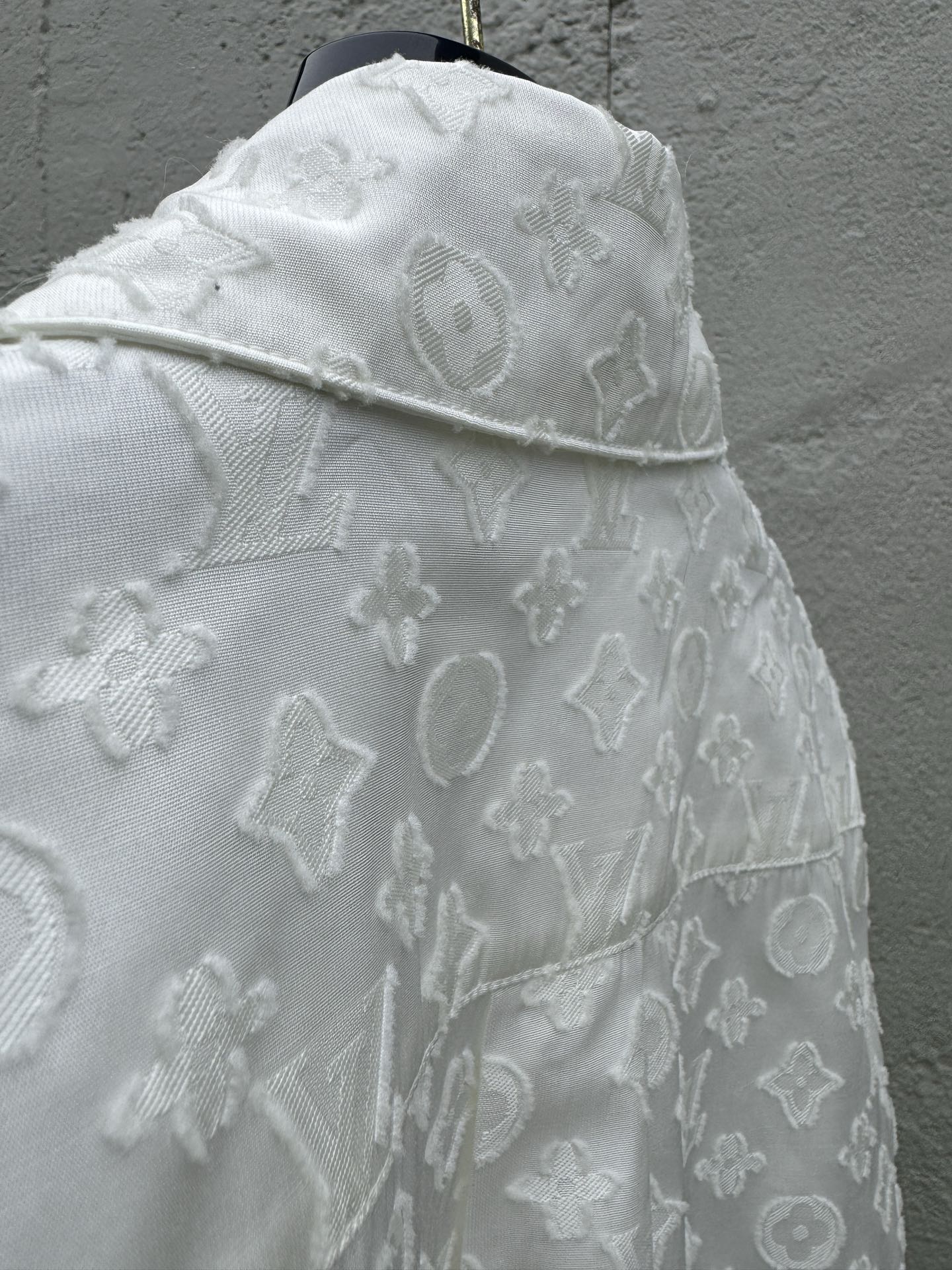 LOUIS VUITTON 提花满印衬衫 9