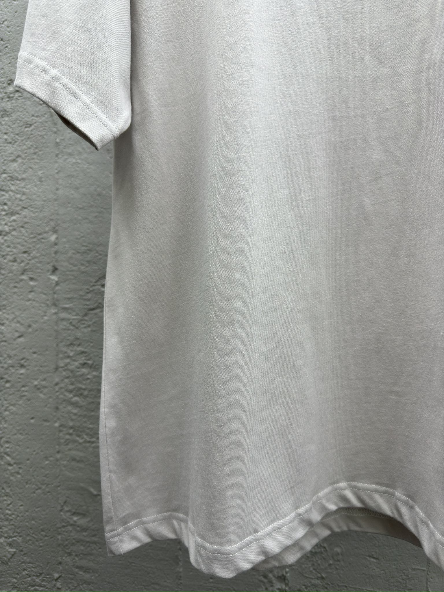 Balenciaga 裂纹印花字母短袖 6