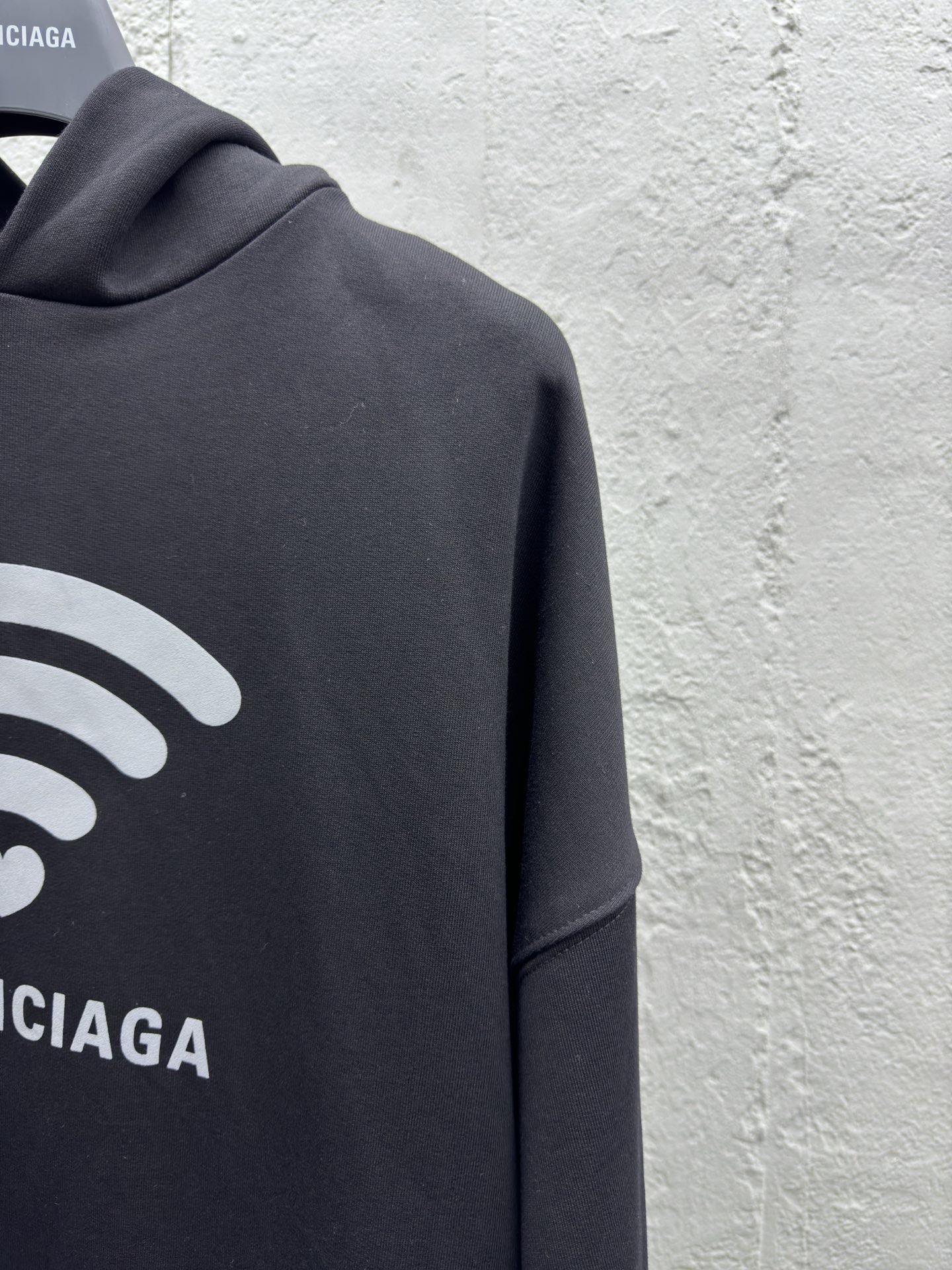 Balenciaga 爱心无线WIFI印花帽衫 5