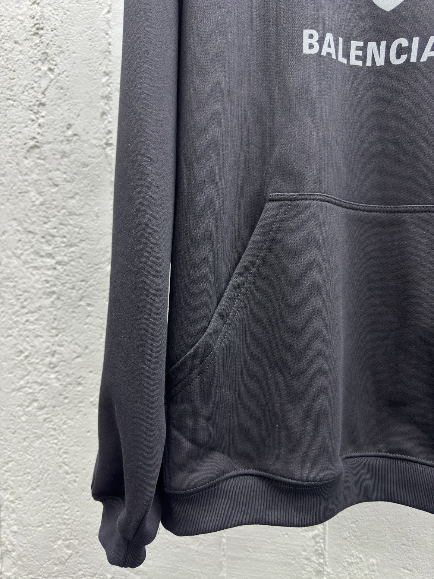 Balenciaga 爱心无线WIFI印花帽衫 6