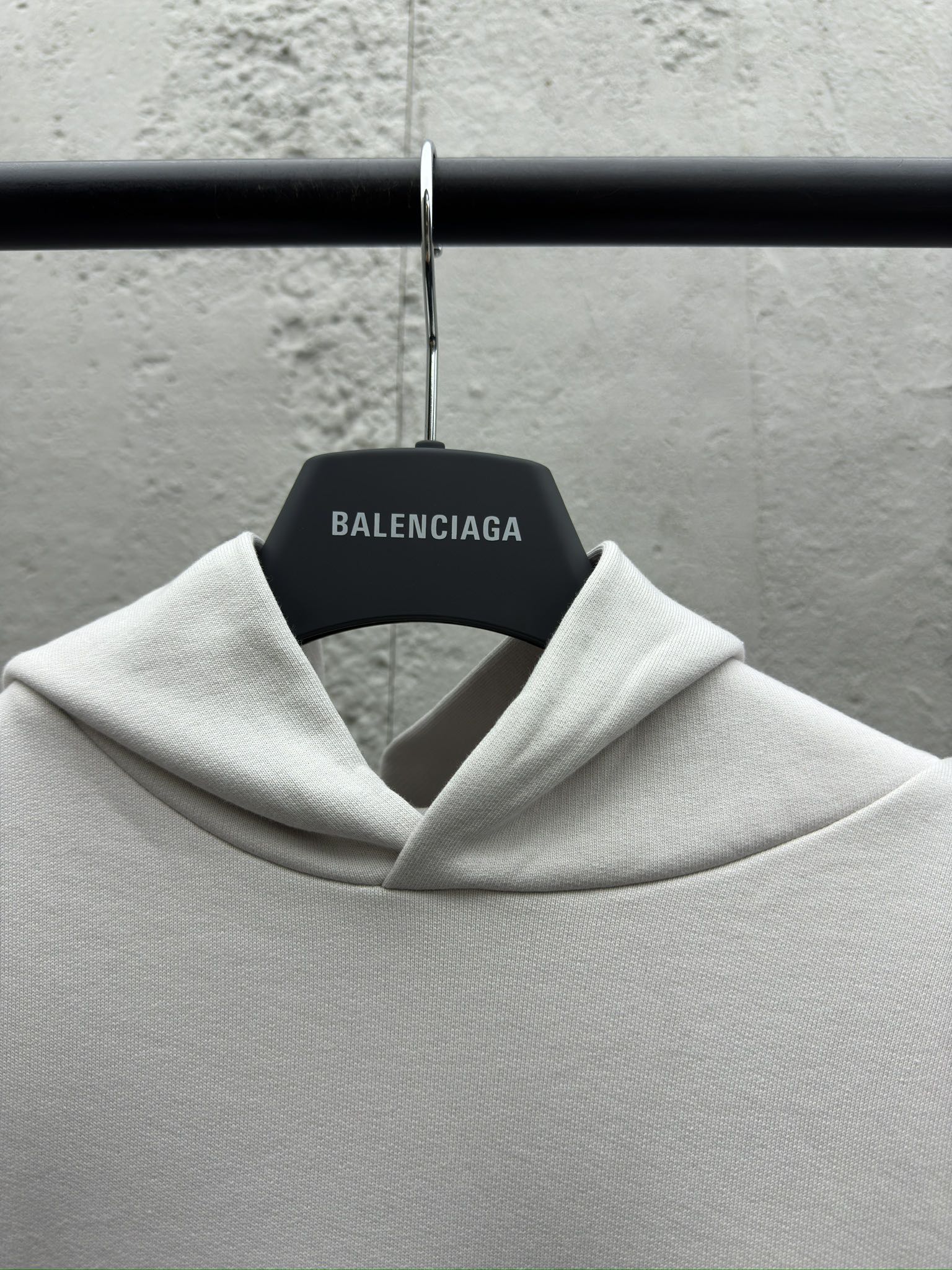 Balenciaga 爱心无线WIFI印花帽衫 3