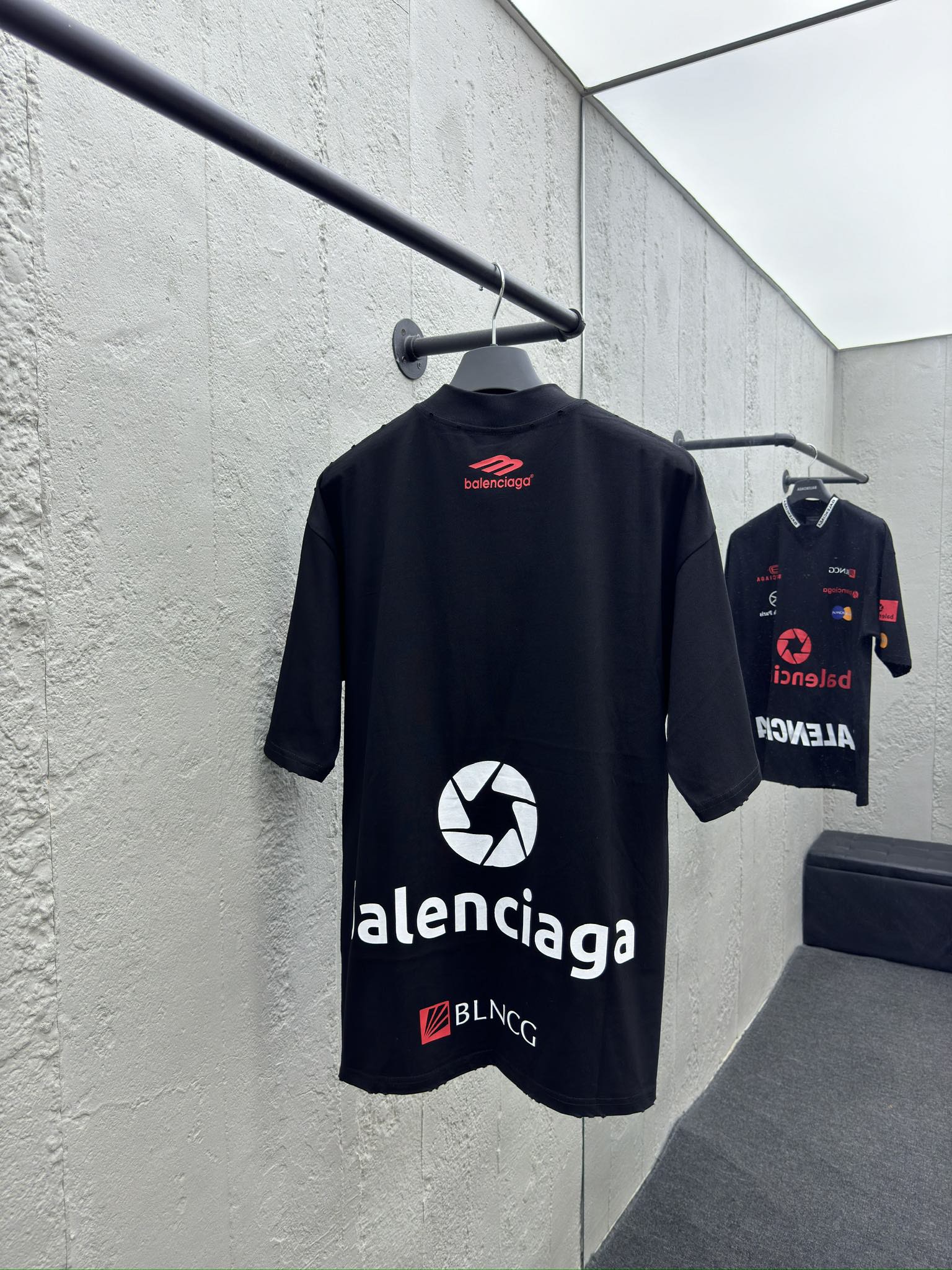 Balenciaga logoT-shirt 2