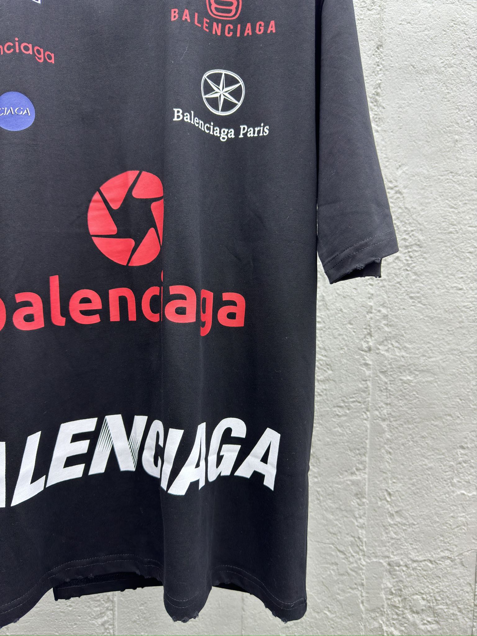 Balenciaga logoT-shirt 7