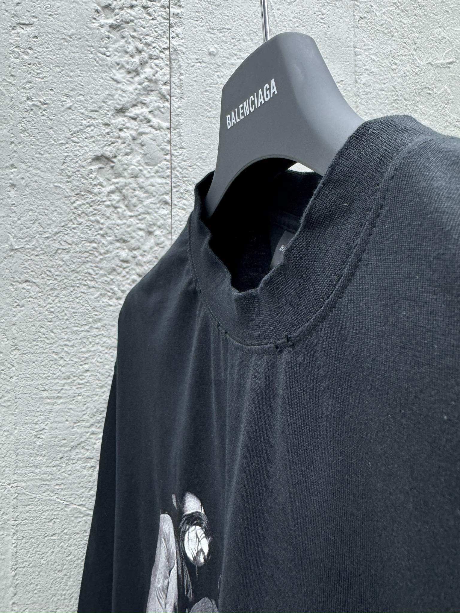 Balenciaga 乐队多人像印花短袖 8