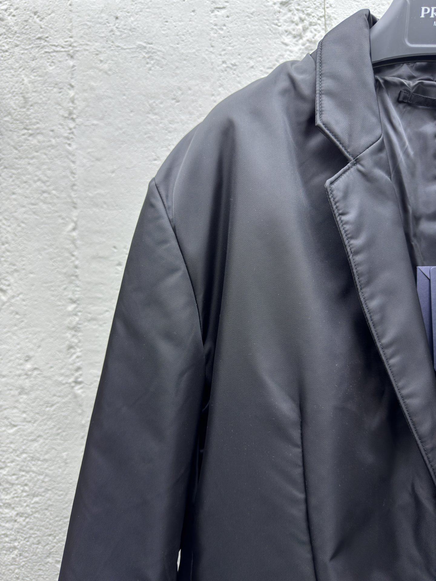 普拉达 Prada 高级成衣风衣外套及大衣服饰 #DFFEFDD9 4