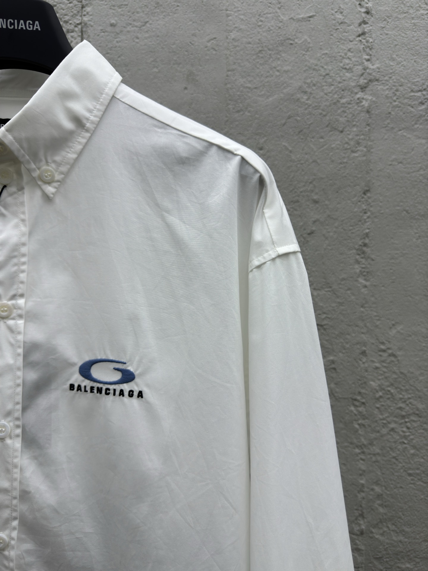 Balenciaga 环形logo刺绣衬衫 5