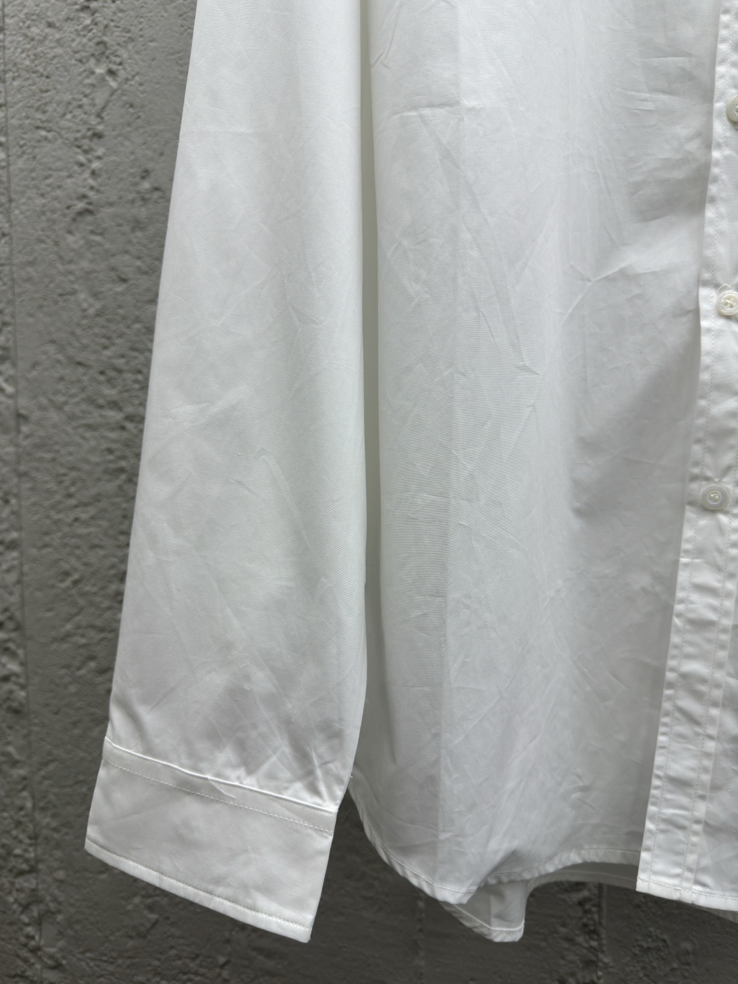 Balenciaga 环形logo刺绣衬衫 6