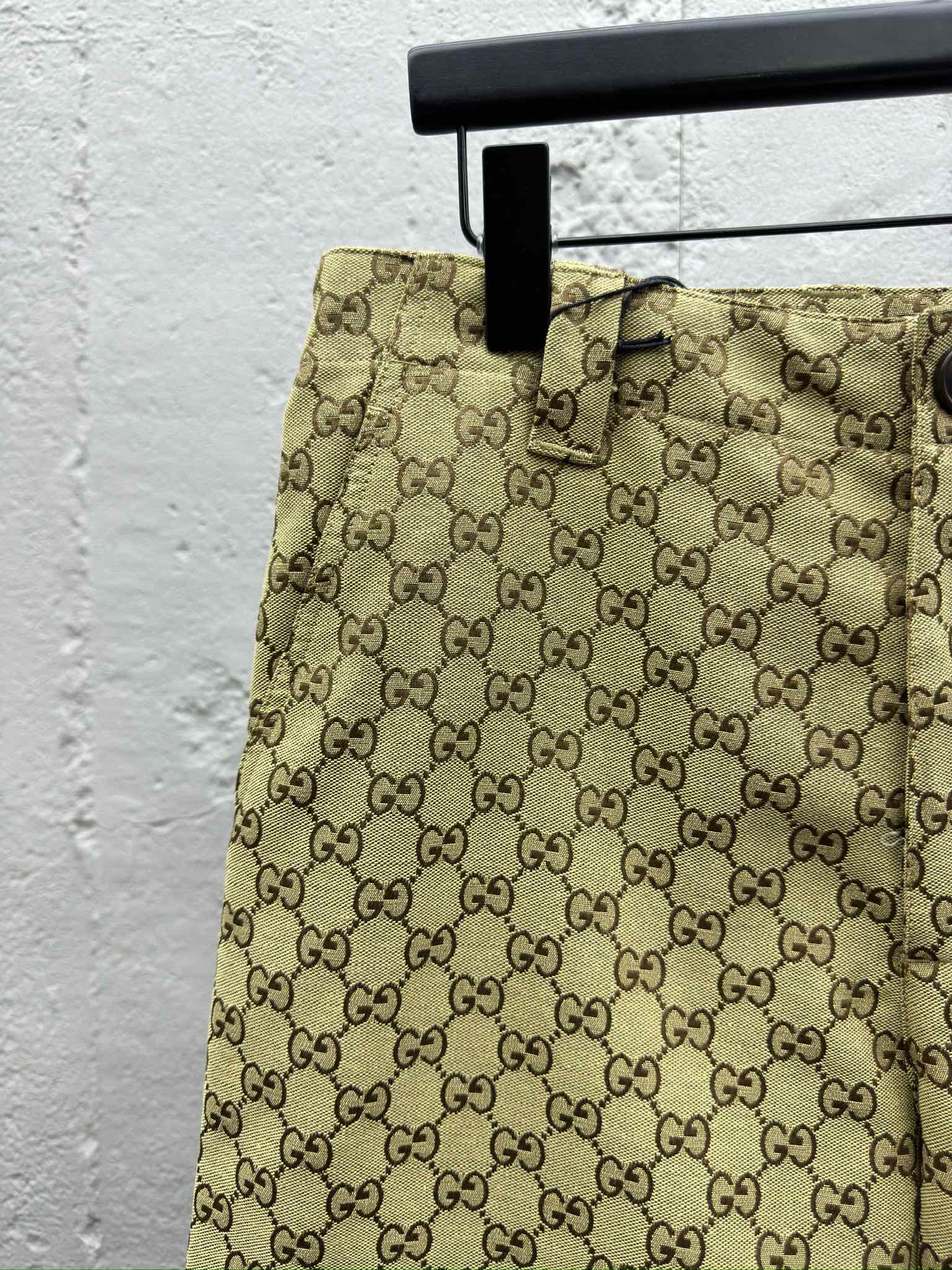 GUCCI 满印老花短裤 4