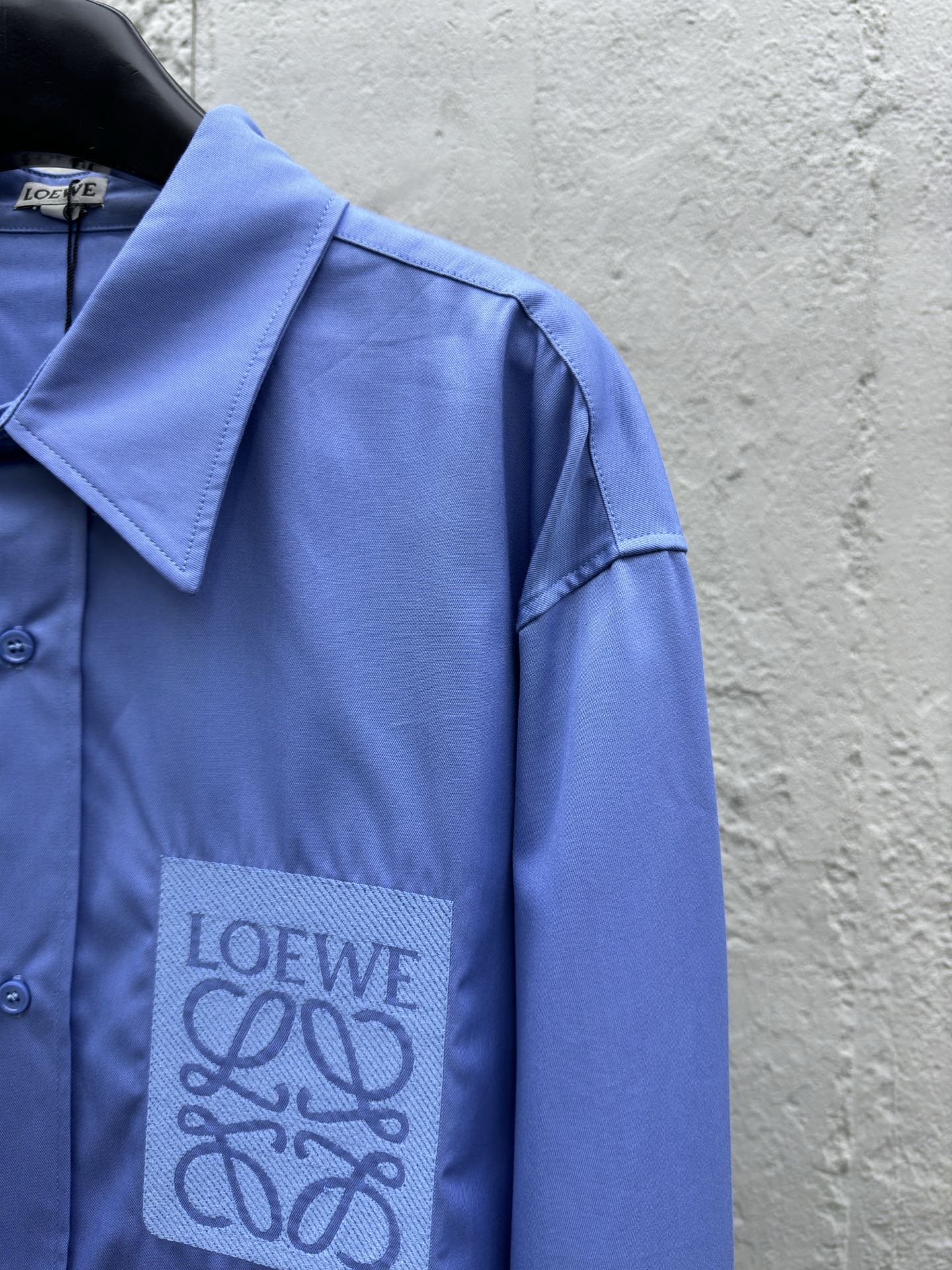 LOEWE 胸前贴布绣花衬衫 5